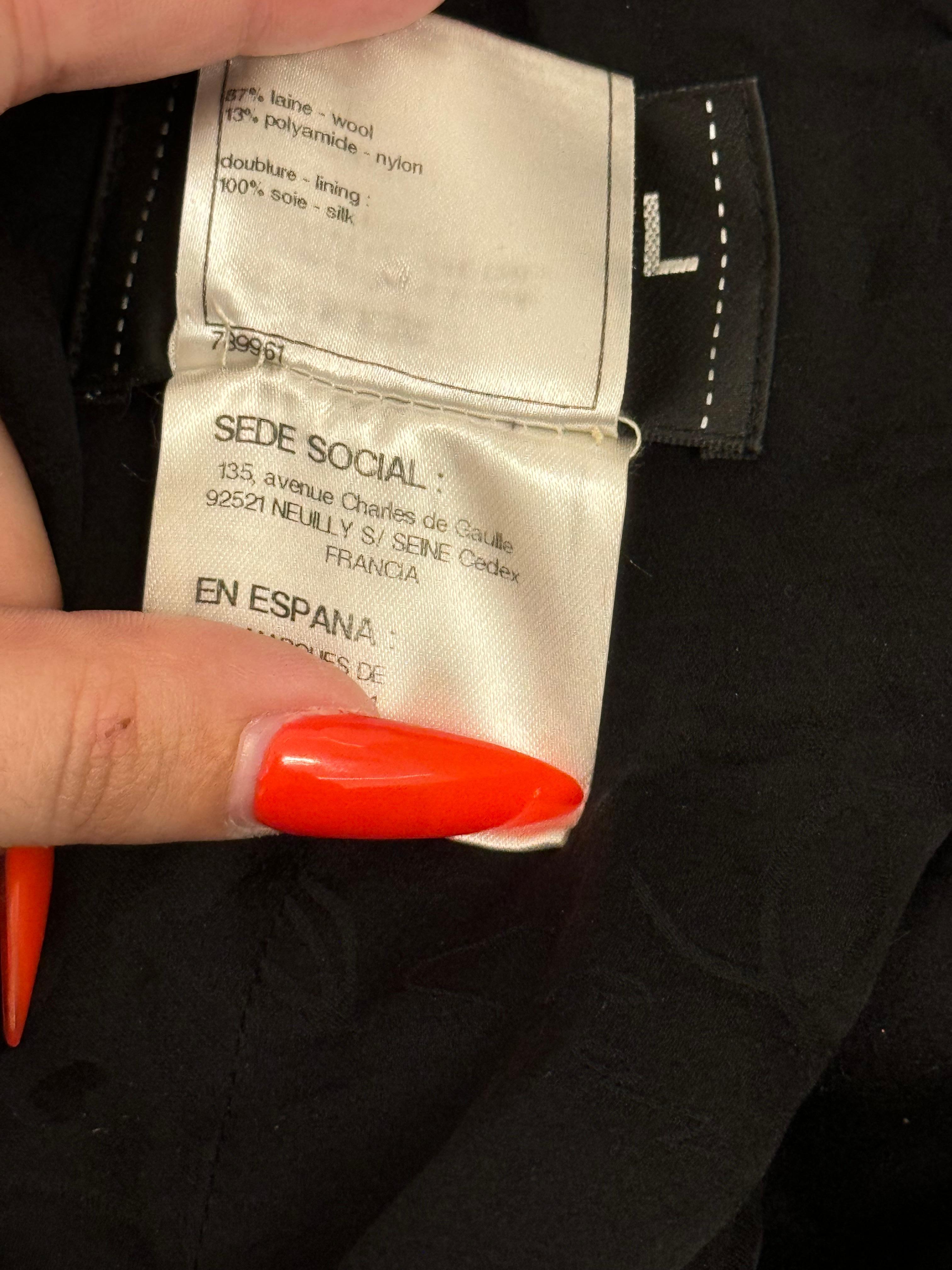 Chanel F/W 2009 by Karl Lagerfeld schwarzes Laufstegkleid mit Gürtel und Drehverschluss im Angebot 11