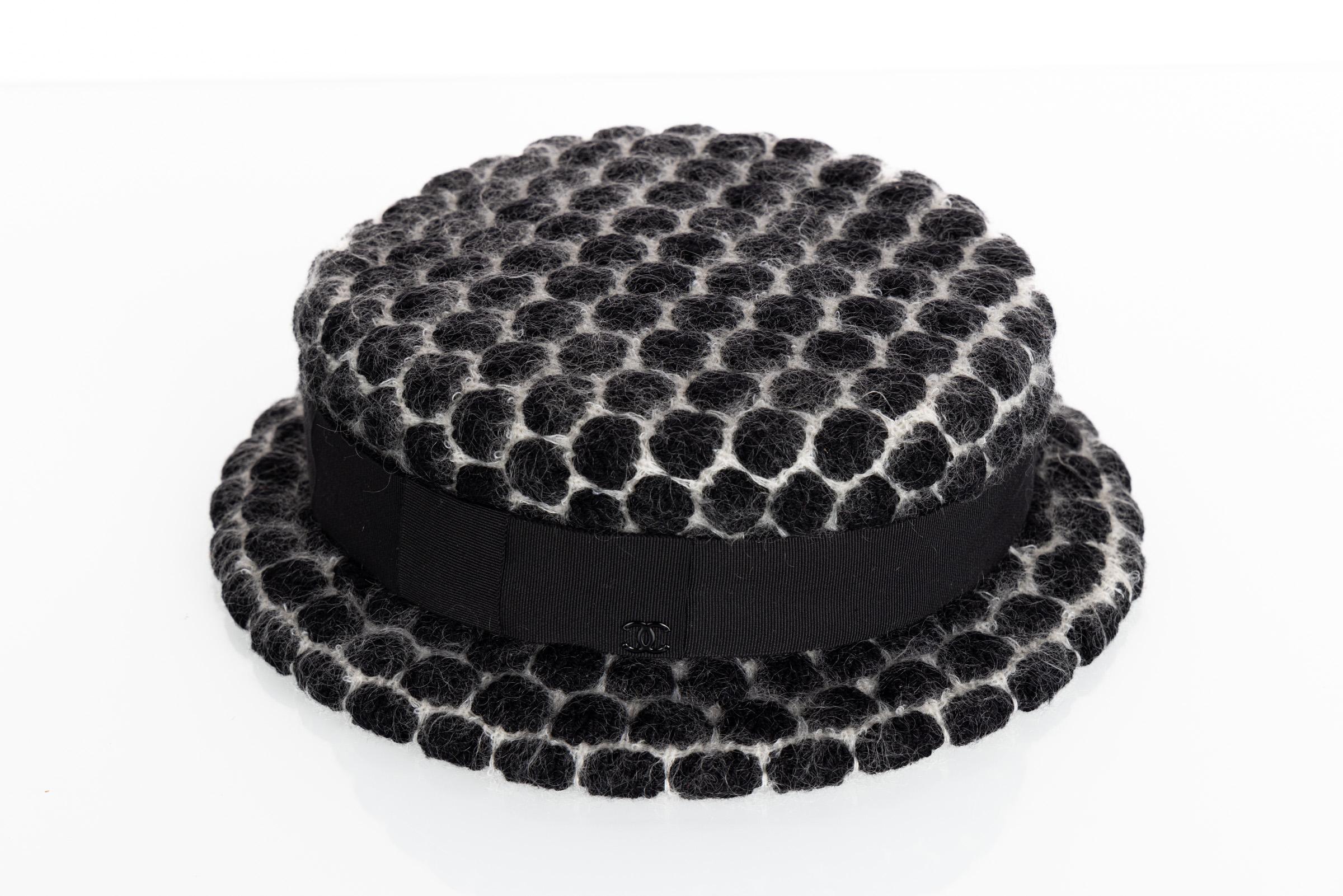 Chanel F/W 2009 Runway Black & White Mohair Bow Hat In Excellent Condition For Sale In Boca Raton, FL