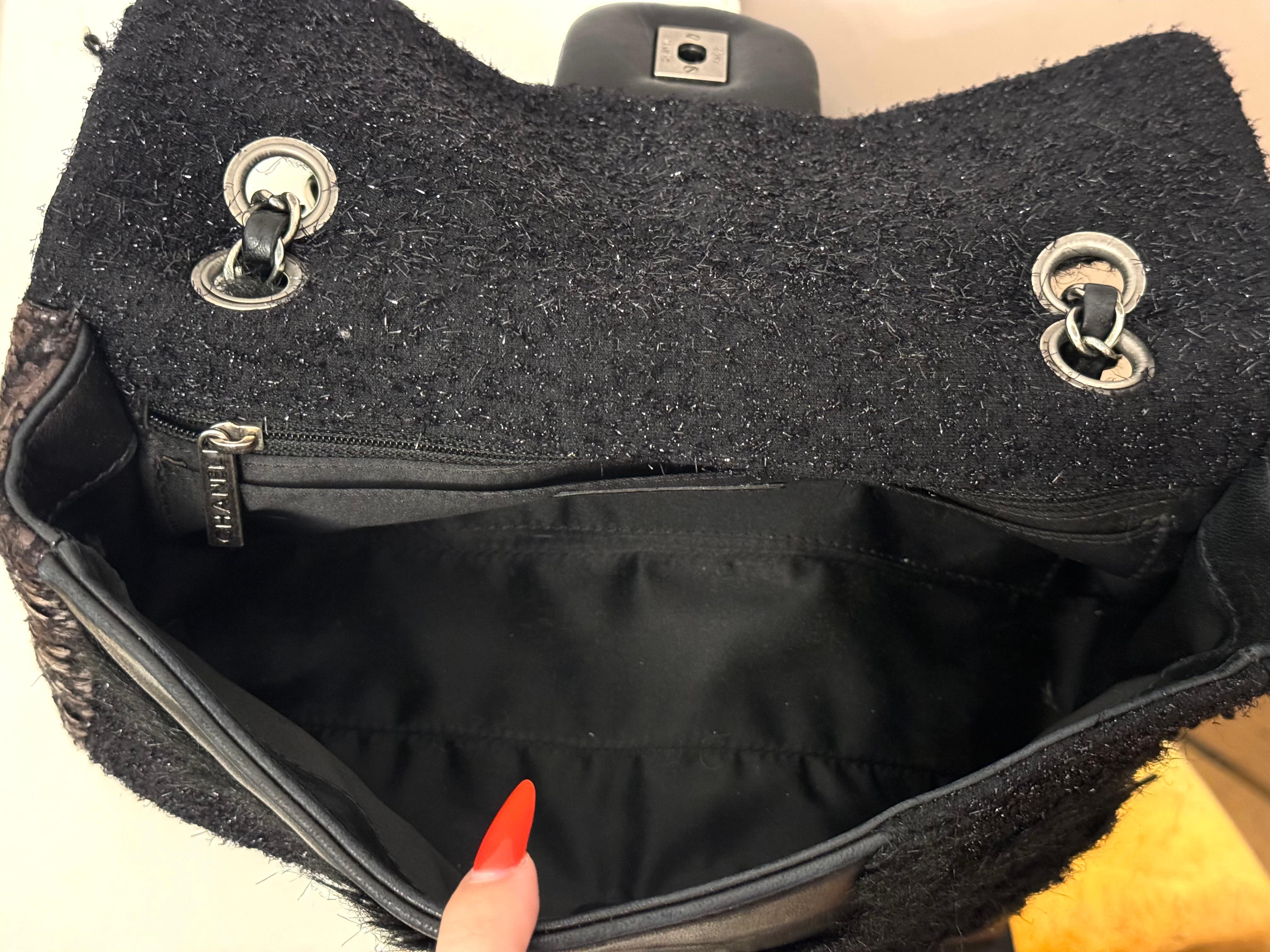 Chanel F/W 2010 - Sac à rabat intemporel en patchwork en vente 9