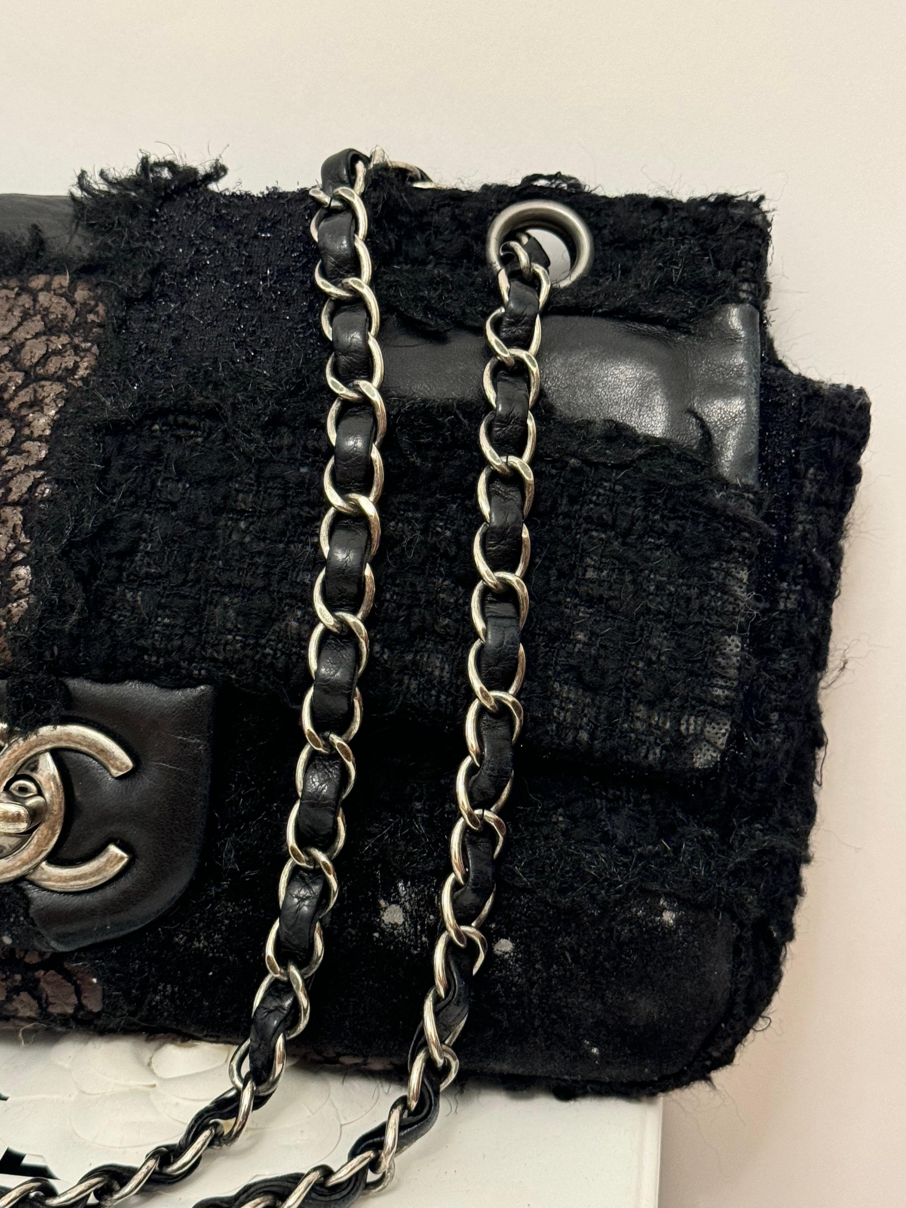 Chanel F/W 2010 - Sac à rabat intemporel en patchwork en vente 3