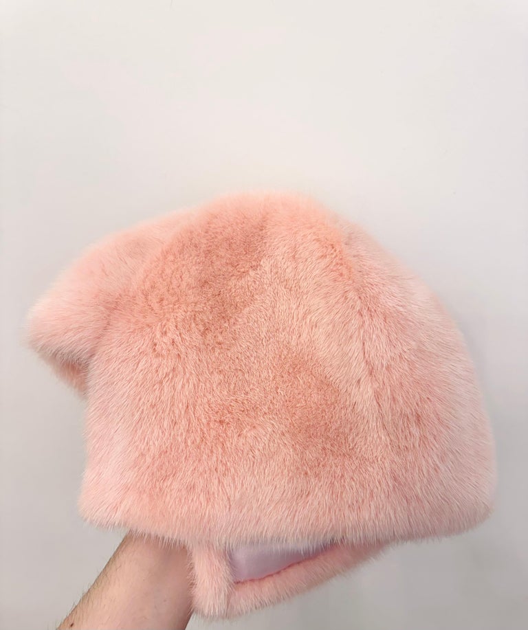 Chanel F/W 2013 rare runway pink powder mink helmet hat as  display picture 1