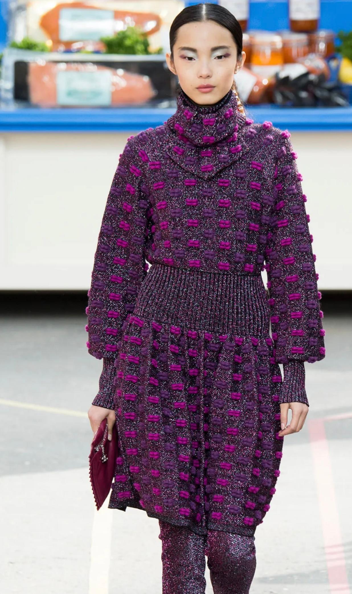 Chanel F/W 2014 Supermarket Collection by Karl Lagerfeld Chandail à lèvres en vente 3