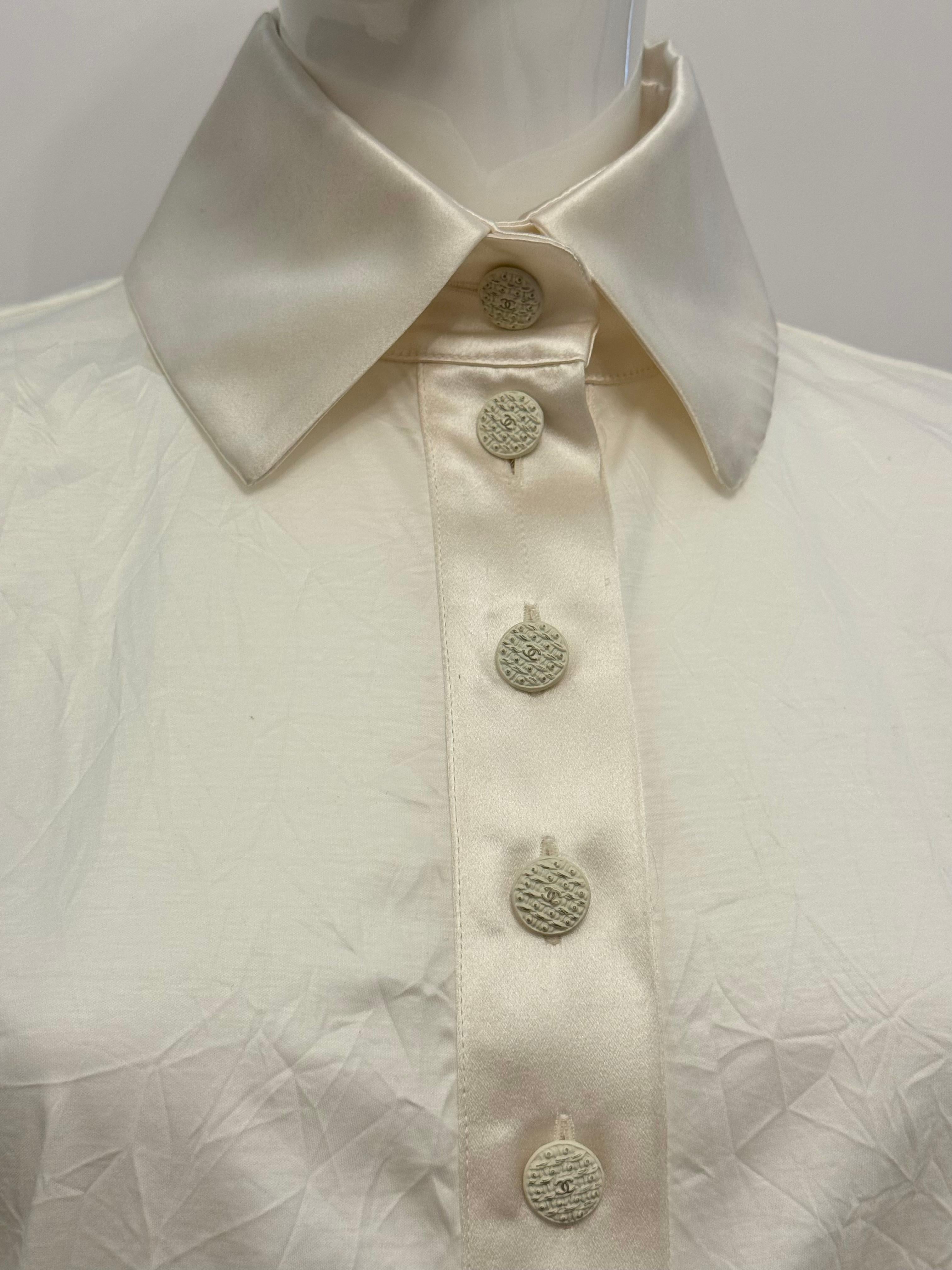 Chanel F/W 2018 by Karl Lagerfeld top Karl cuello camisero en venta 2