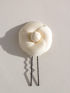Chanel F/W 2020 White Camellia CC Logo 20A Hair Pin