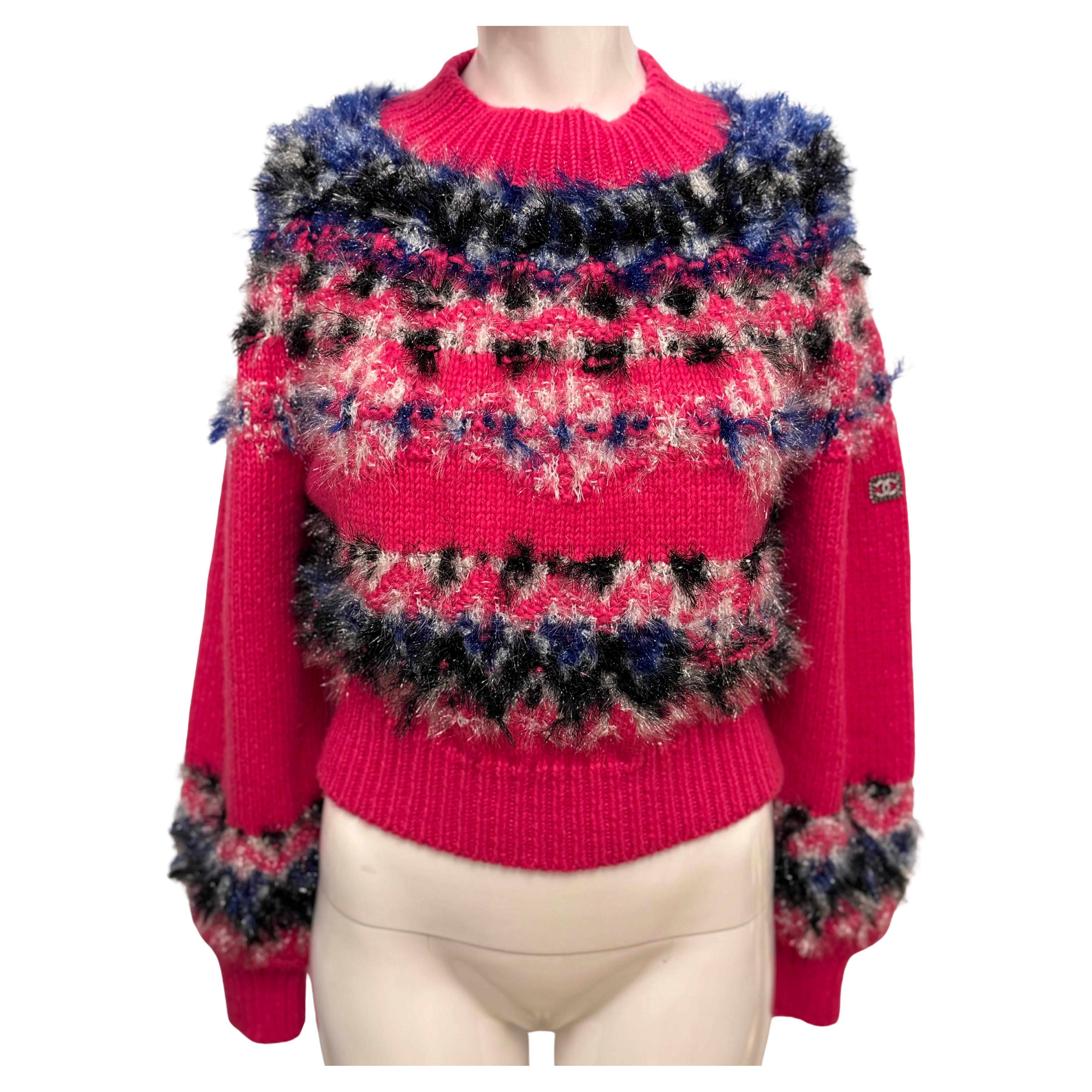 Chanel F/W 2021 runway hot pink cashmere sweater For Sale