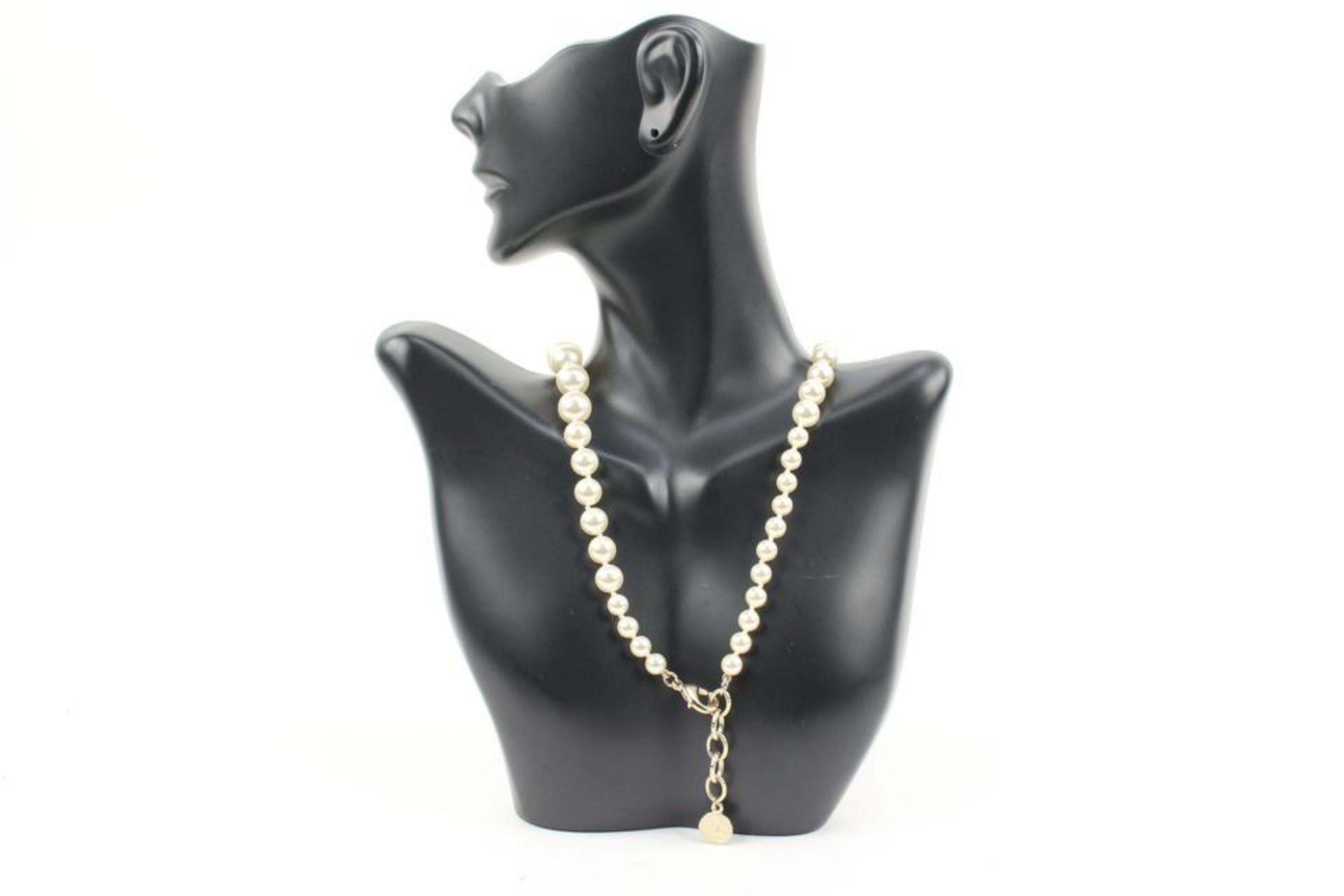 Chanel F22V 2022 CC Logo Pearl Necklace 