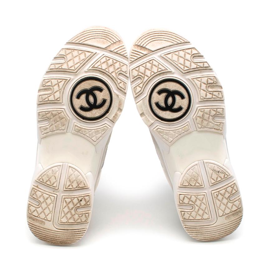 Chanel Fabric and Suede CalfSkin Sneakers with Neon Pink Trim 39.5 In Excellent Condition In London, GB