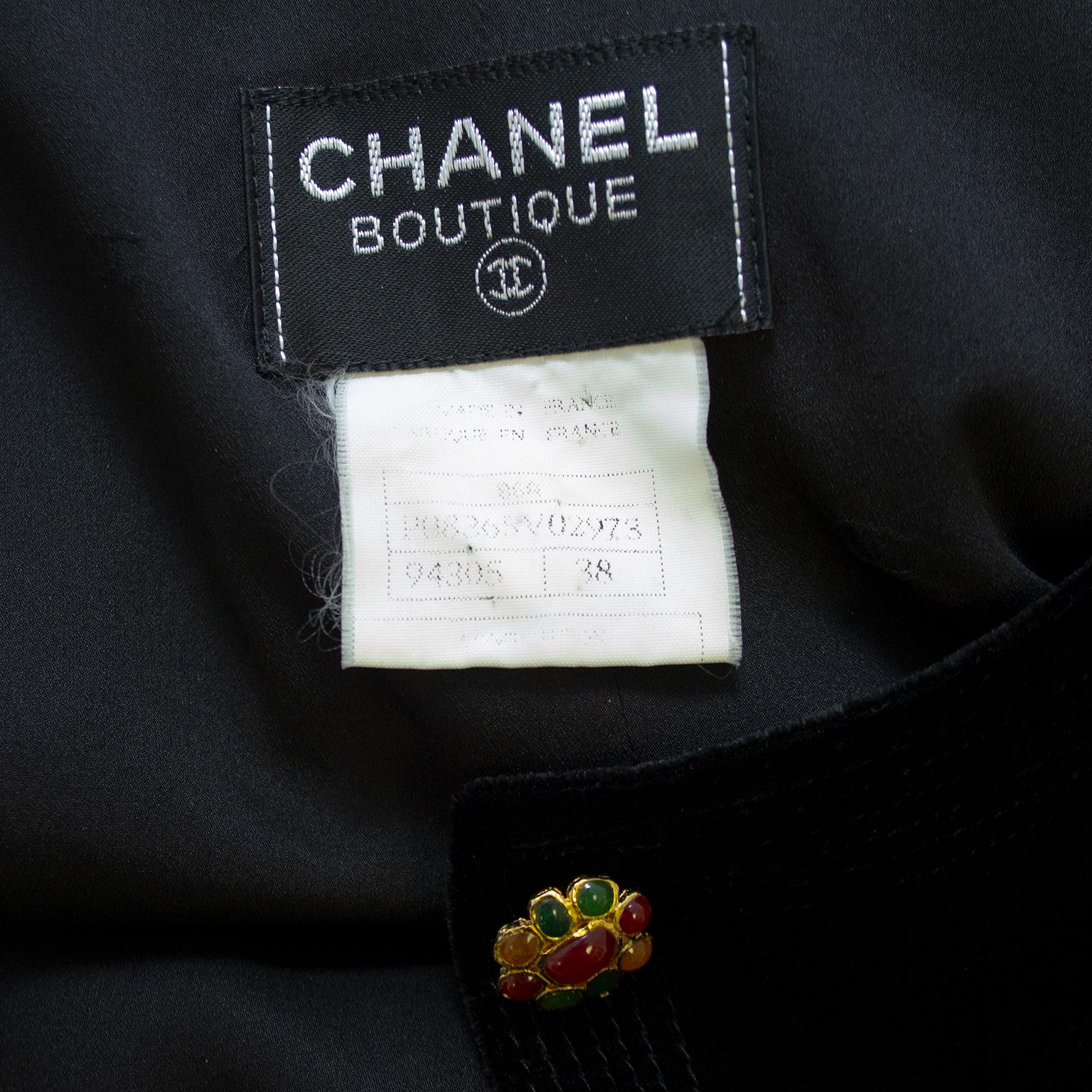 Chanel Fall 1986 Black Velvet Dress with Gripoix Buttons 2