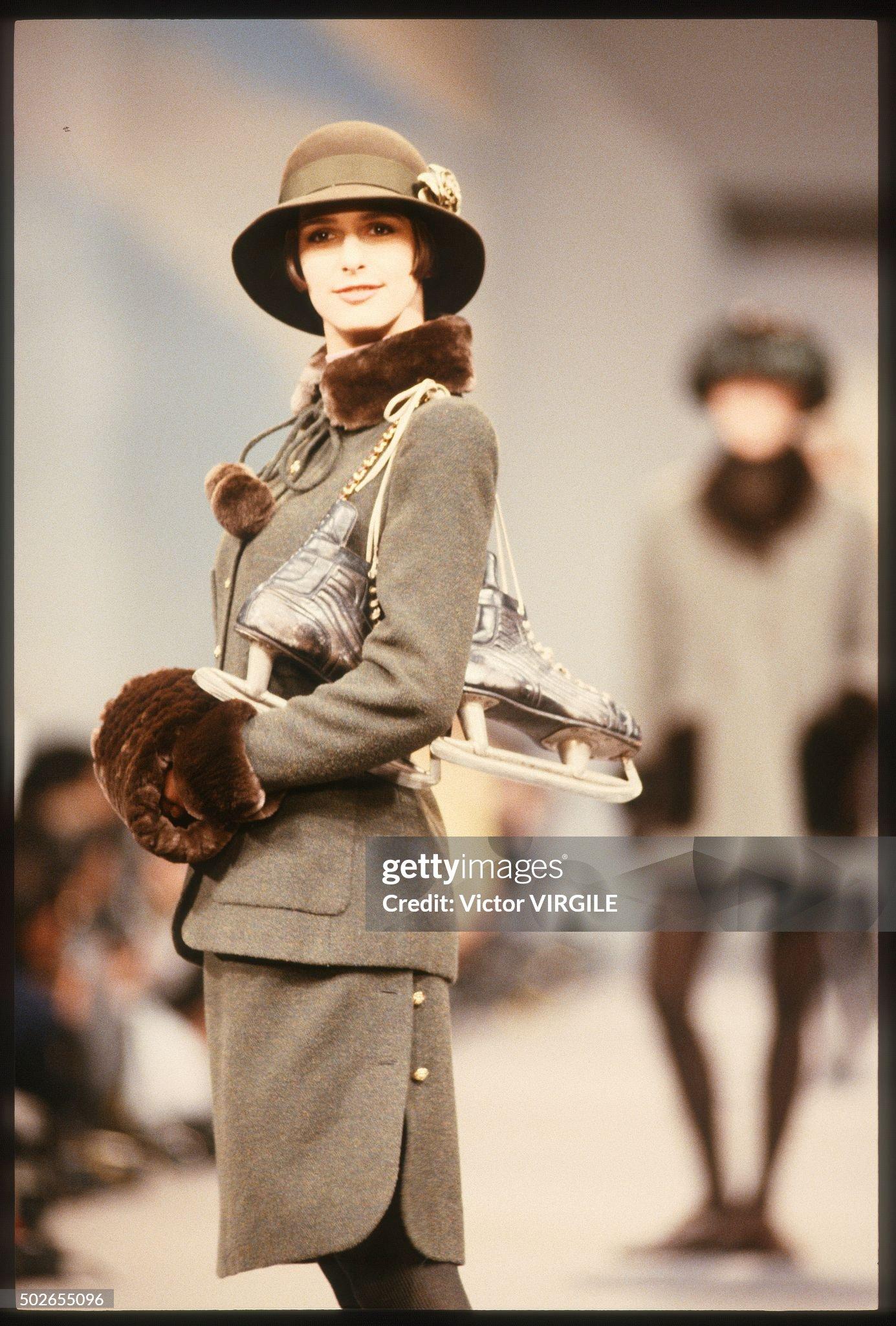 Chanel Fall 1989 Runway Green Boucle Fur Pom Trim Jacket & Skirt Suit Set In Excellent Condition For Sale In Hertfordshire, GB