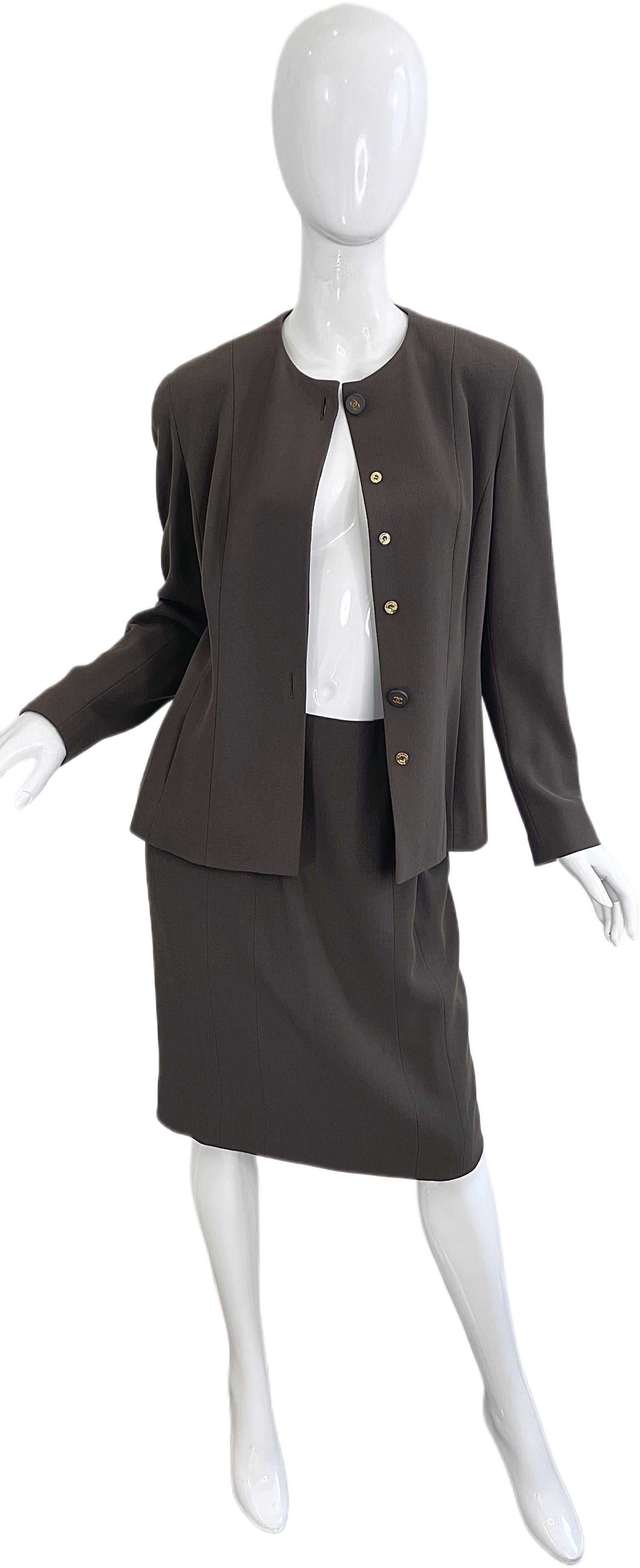 Chanel Fall 1994 Size 42 / 8 Vintage Army Olive Military Green Brown Skirt Suit For Sale 7