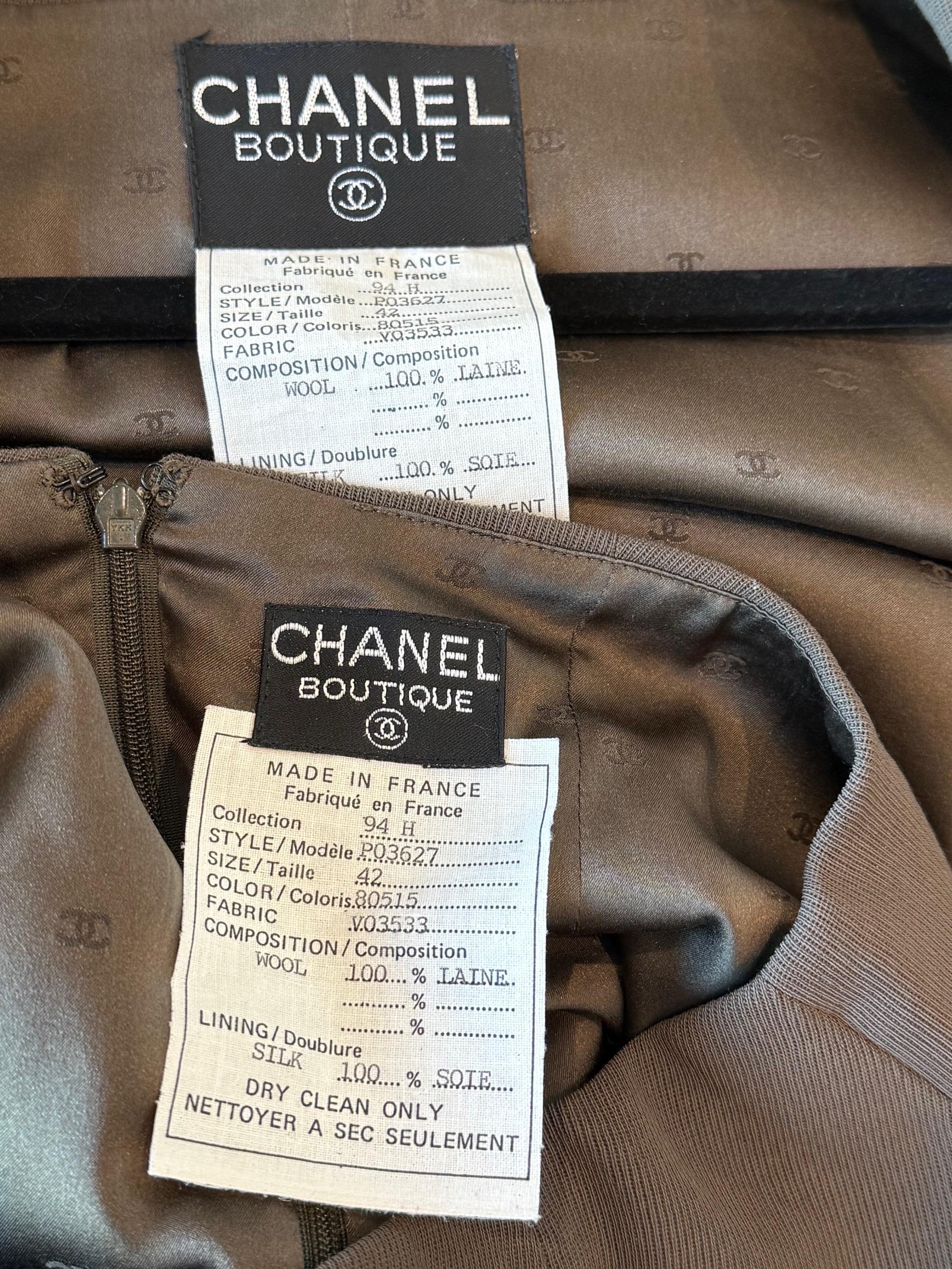 Black Chanel Fall 1994 Size 42 / 8 Vintage Army Olive Military Green Brown Skirt Suit For Sale