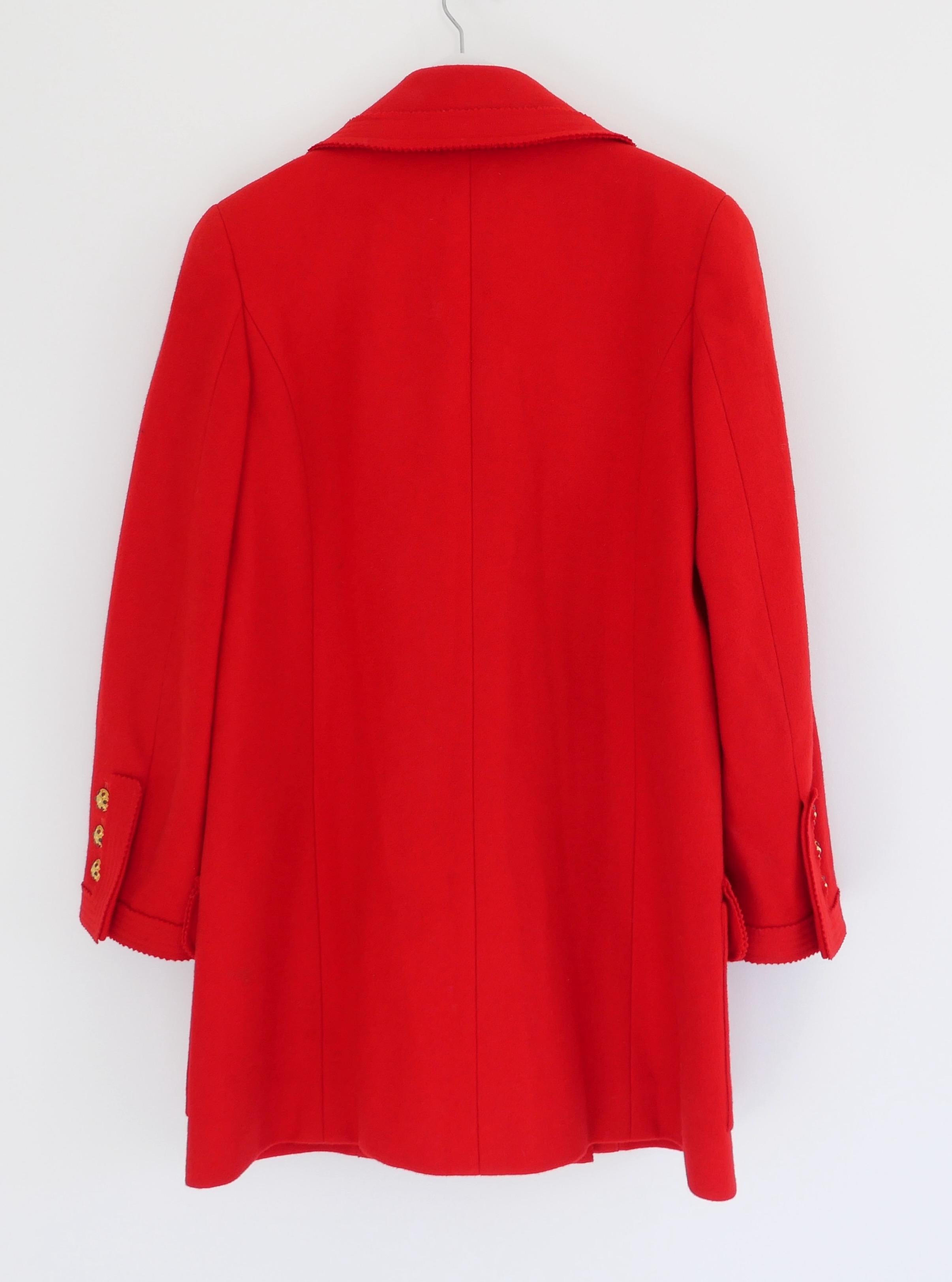 Donna Chanel Autunno 1996 96A Cappotto in lana rossa con bottoni Gripoix in vendita