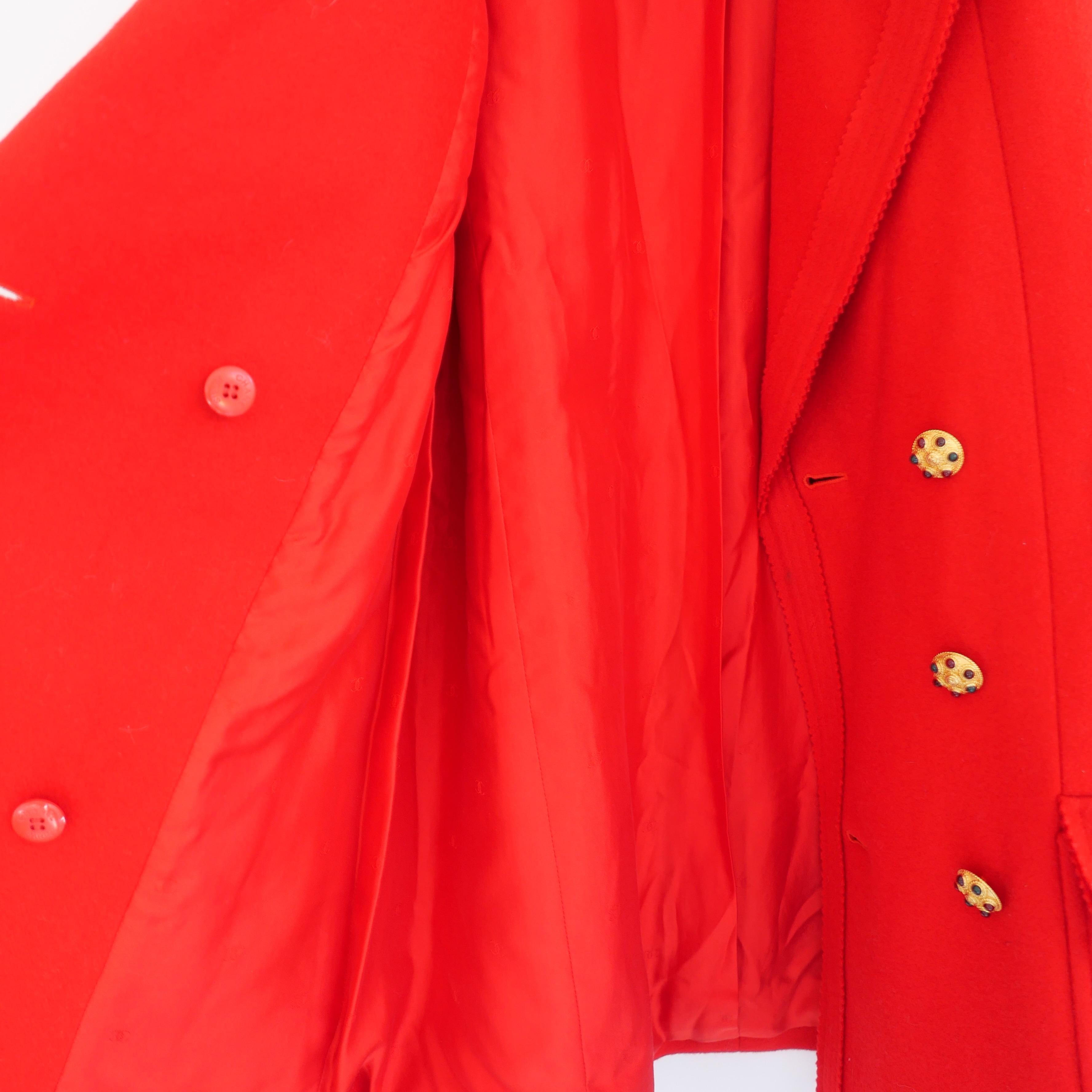 Chanel Autunno 1996 96A Cappotto in lana rossa con bottoni Gripoix in vendita 1