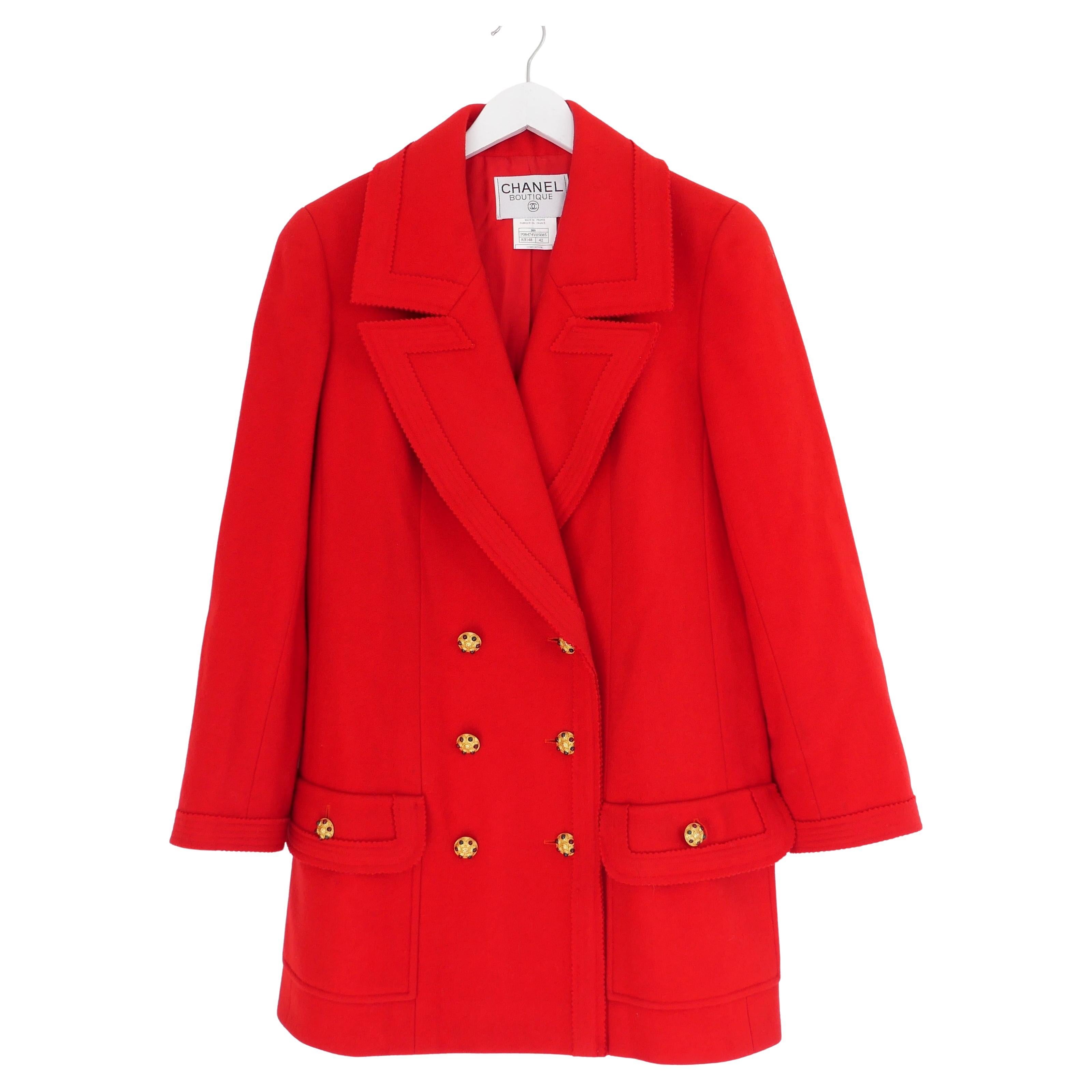 Chanel Autunno 1996 96A Cappotto in lana rossa con bottoni Gripoix in vendita
