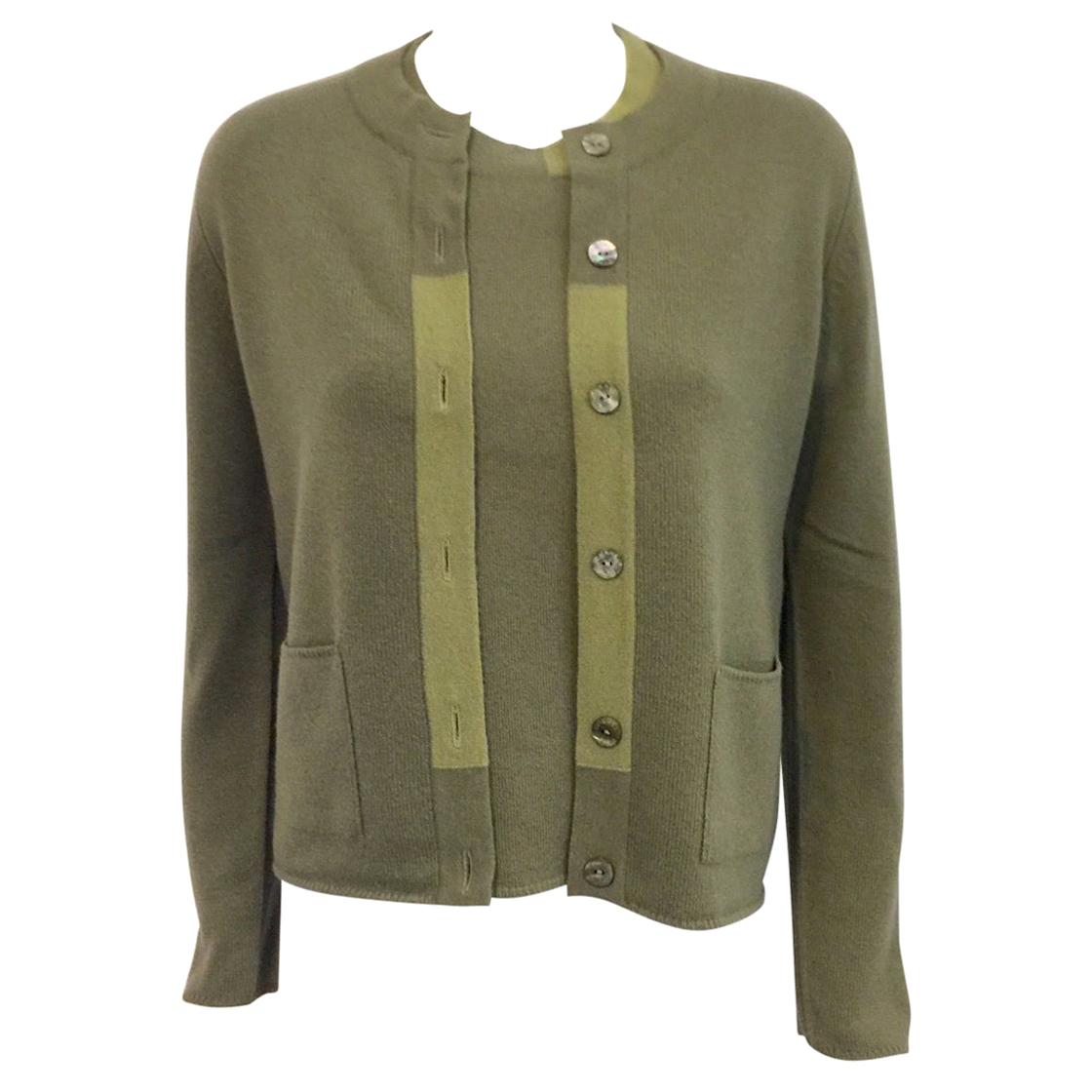 Chanel Fall 1998 Olive Cashmere Twinset With Color Blocked Placket and Collar 40 For Sale
