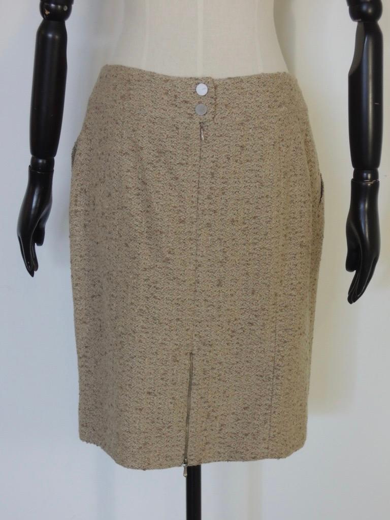 Chanel Fall 1999 Beige Wool Boucle Skirt Suit For Sale 10