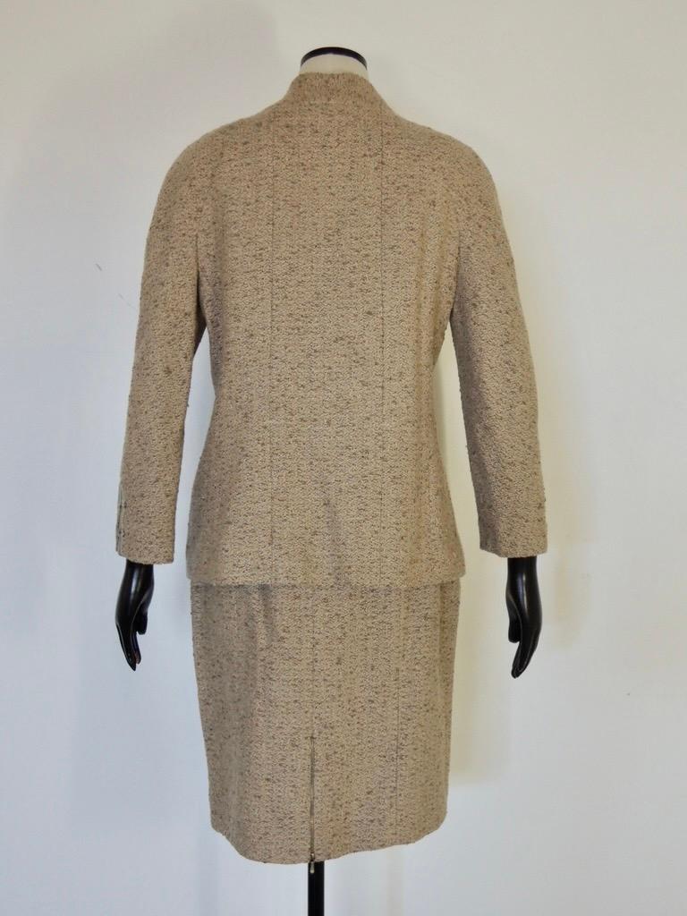 Women's Chanel Fall 1999 Beige Wool Boucle Skirt Suit For Sale