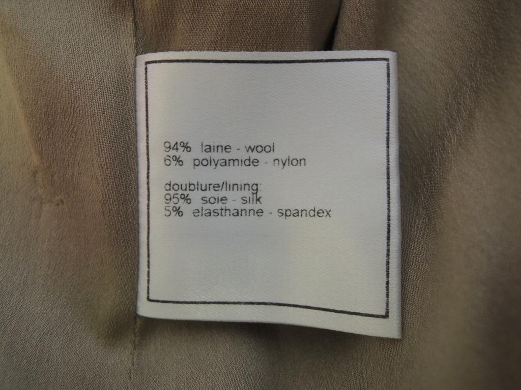 Chanel Fall 1999 Beige Wool Boucle Skirt Suit For Sale 5