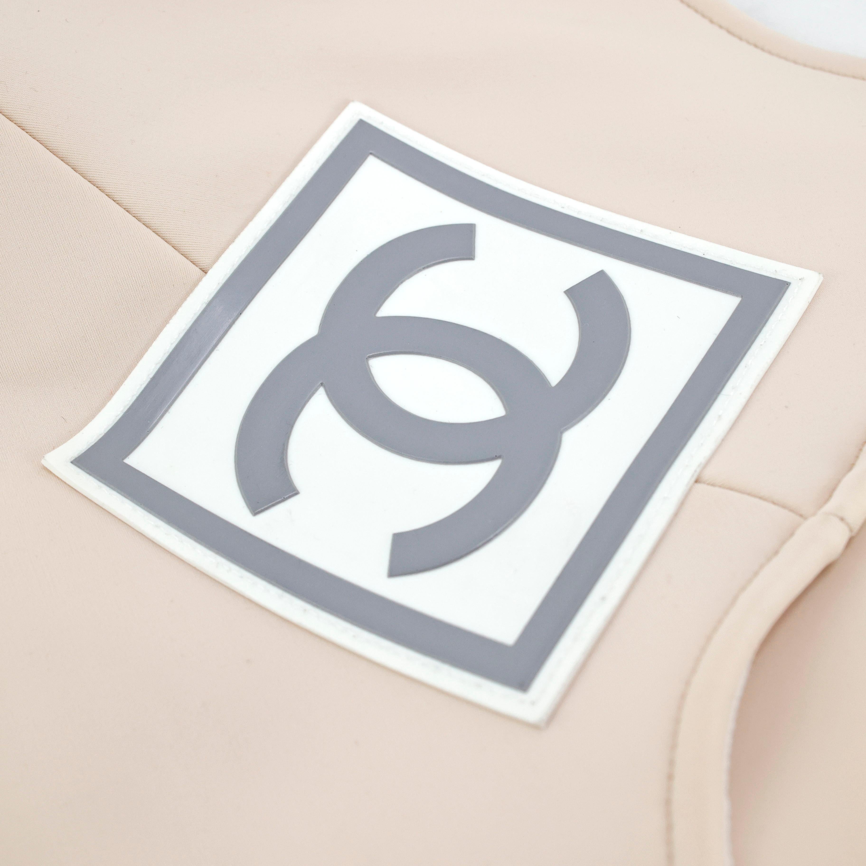 Chanel Fall 2001 Ski Jumpsuit In Excellent Condition For Sale In Bressanone, Trentino-Alto Adige