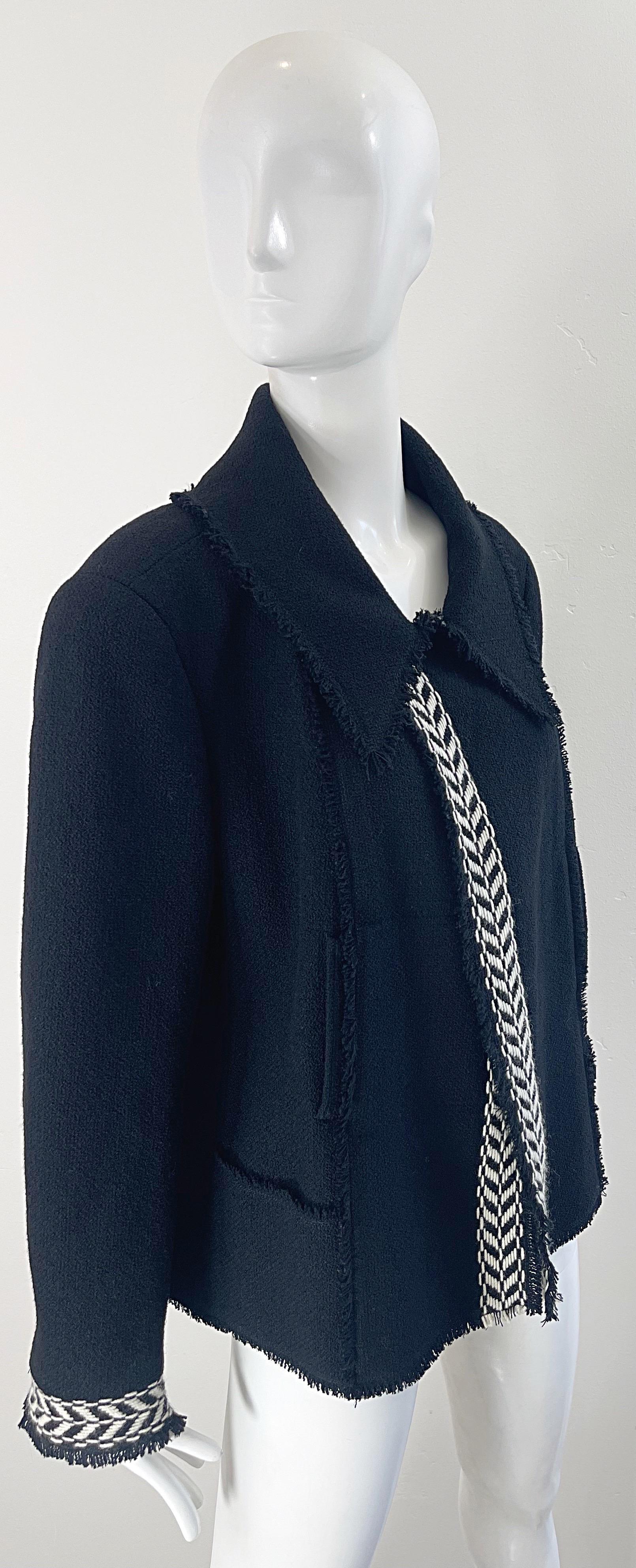 Chanel taglia 50 / US 14 16 Autunno 2004: giacca in tweed vintage in bianco e nero in vendita 4