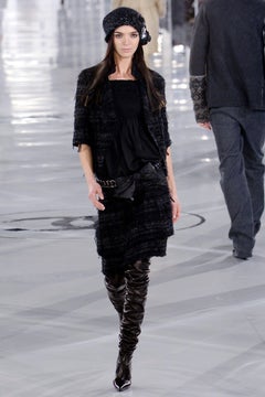 Chanel Fall 2005 Black Metallic Tweed Cropped Jacket