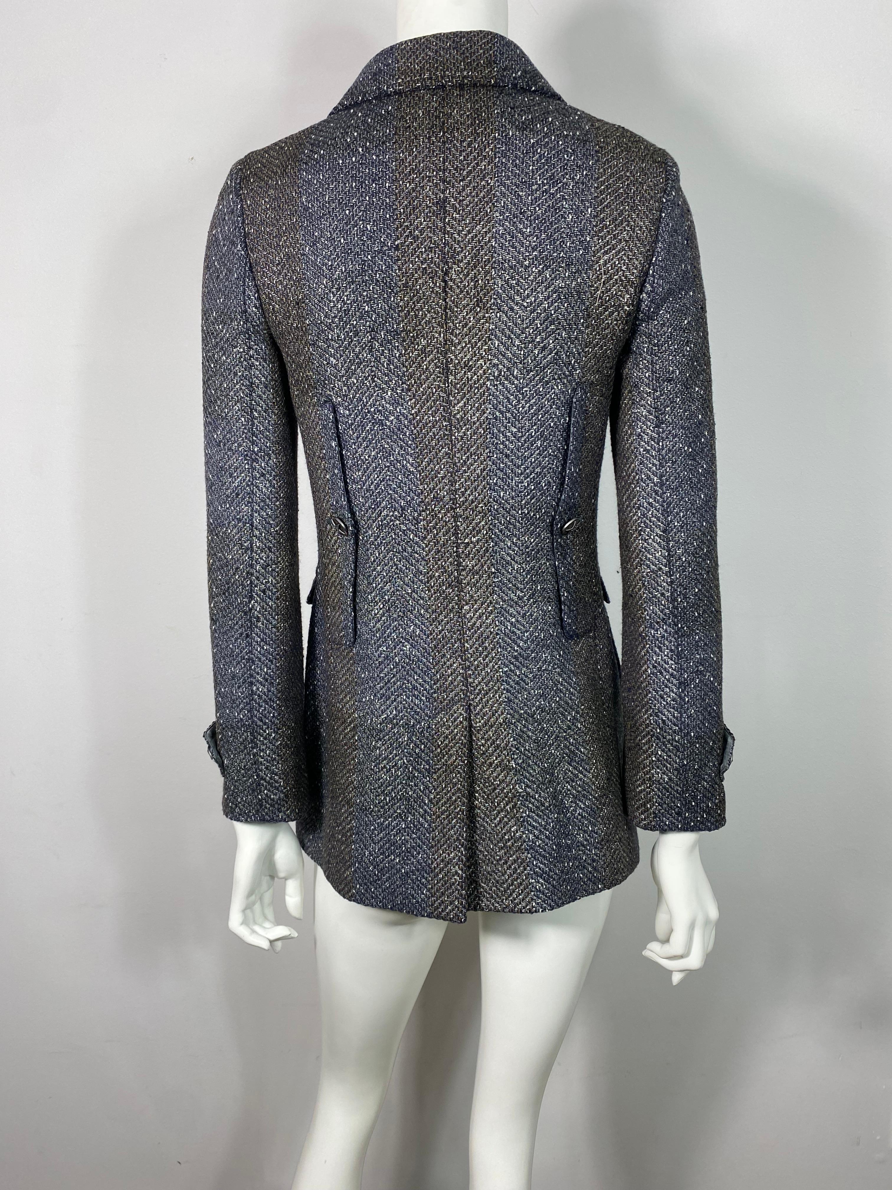 Chanel Fall 2007 Grey and Metallic Double Breasted Jacket - Size 34 For Sale 5