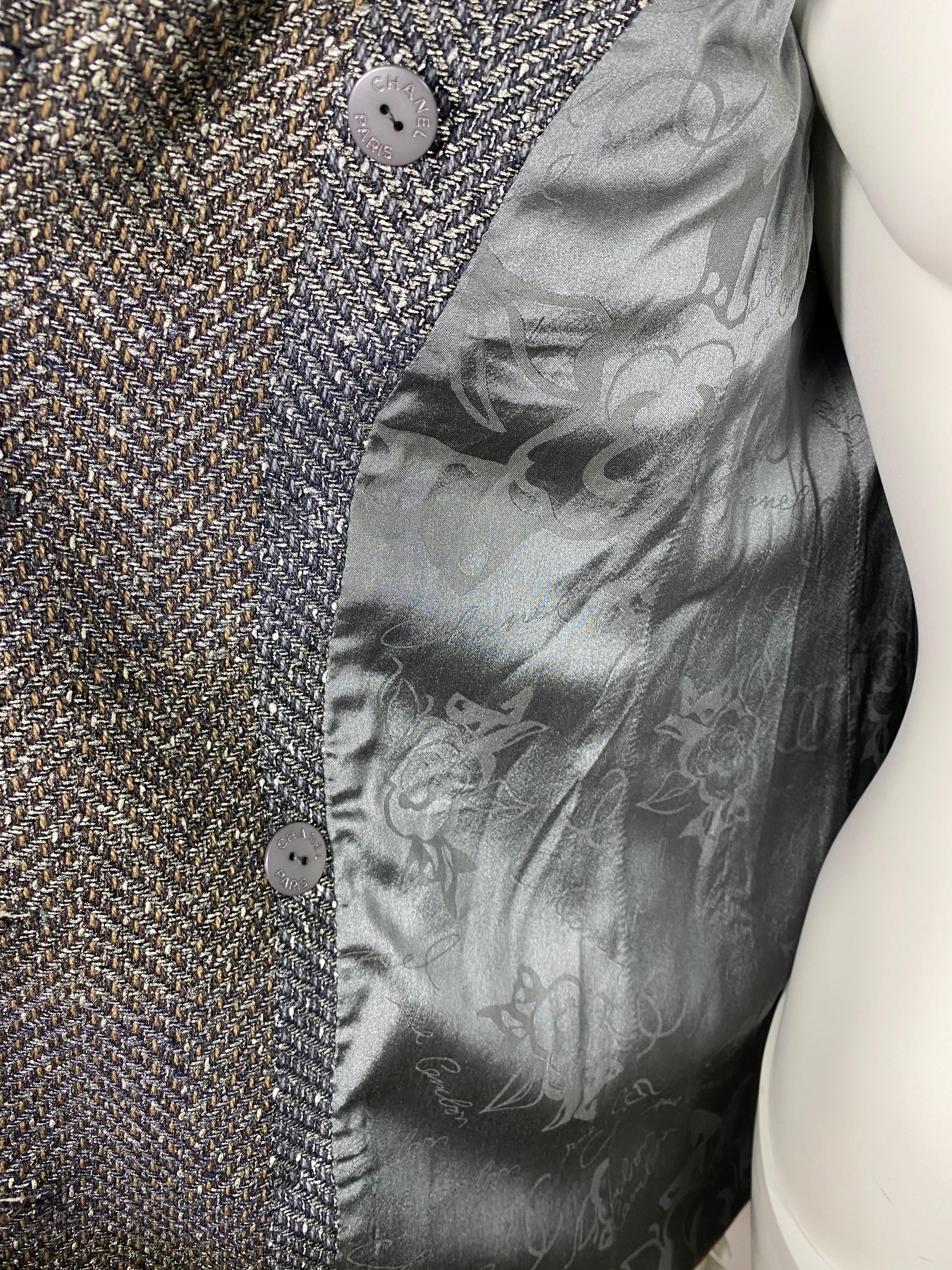 Chanel Fall 2007 Grey and Metallic Double Breasted Jacket - Size 34 For Sale 10