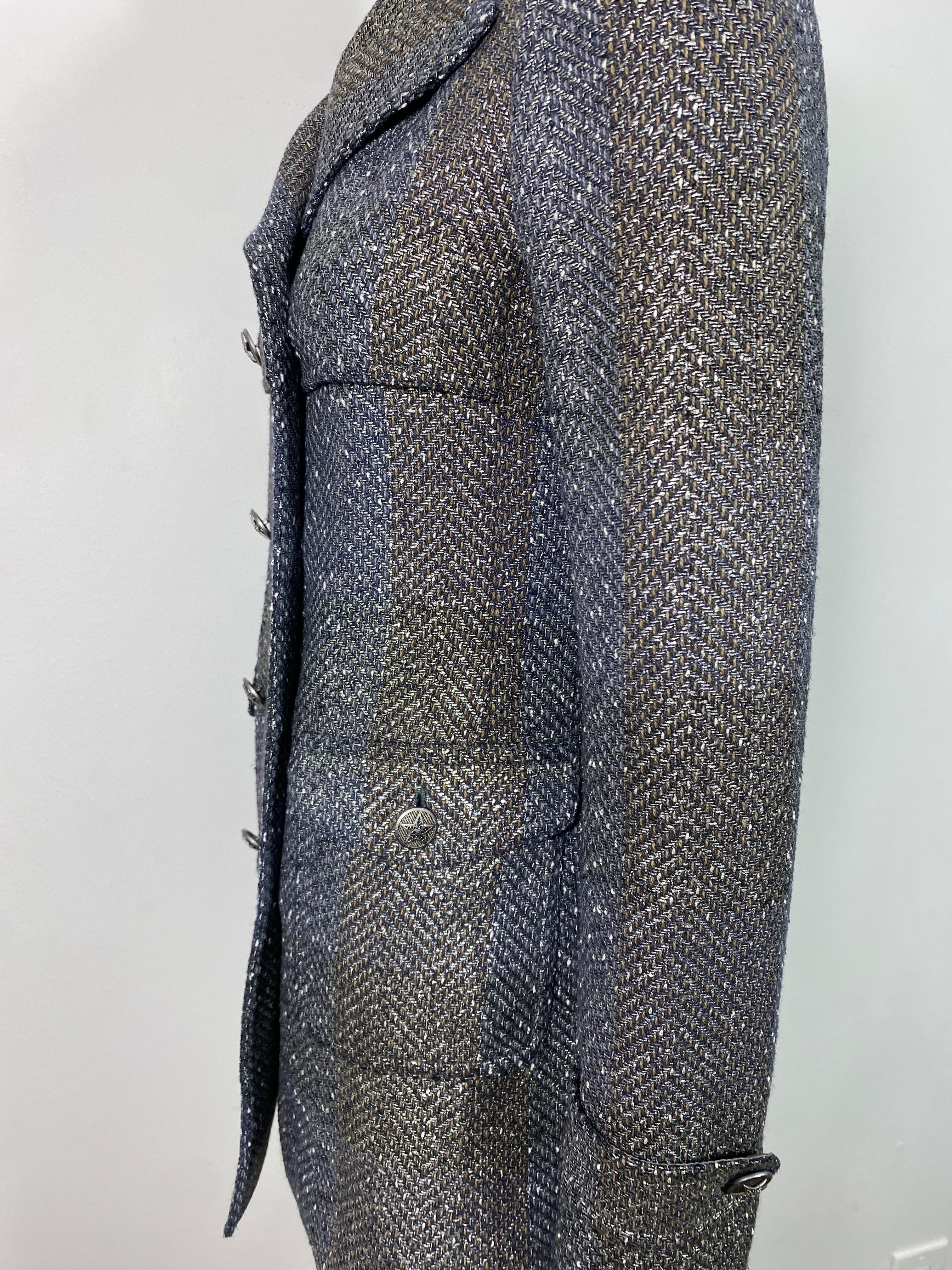 Chanel Fall 2007 Grey and Metallic Double Breasted Jacket - Size 34 For Sale 4