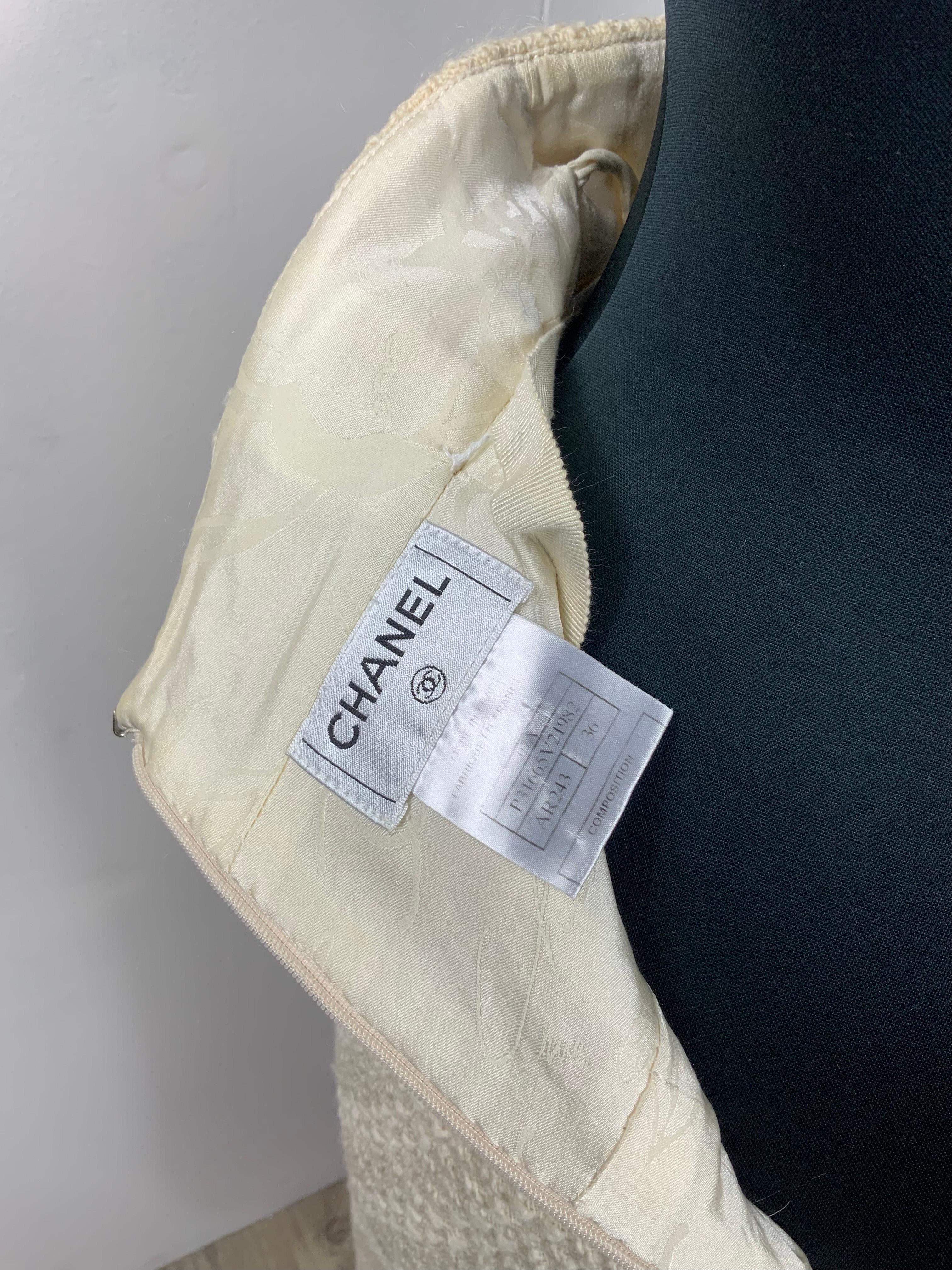 Chanel Fall 2007 ready to wear vintage tailleur  For Sale 5