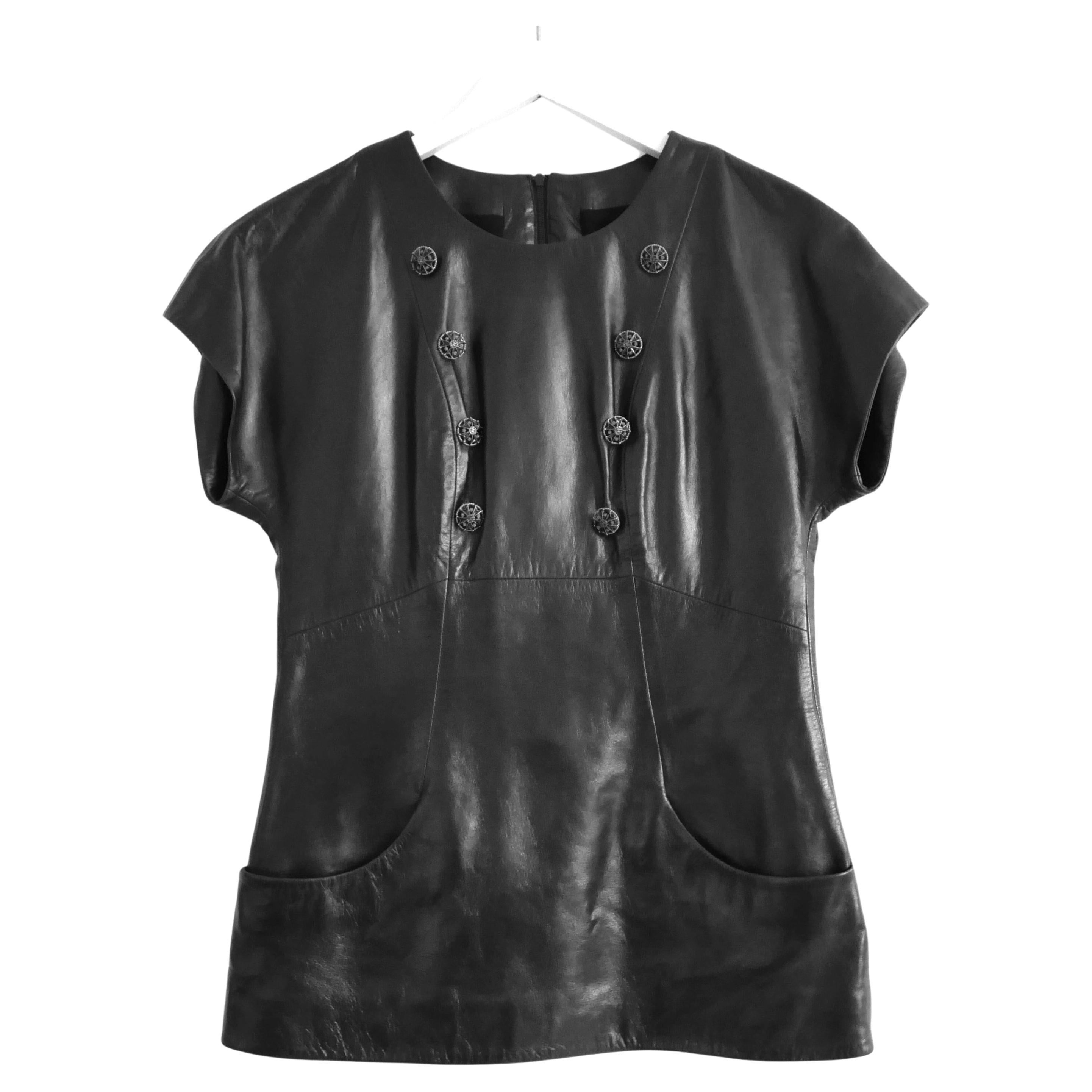 Chanel - Automne 2008 - Top tailoring en cuir avec boutons