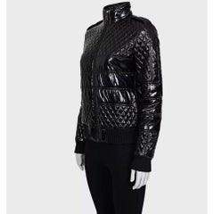 Chanel Autunno 2011 Giacca aderente in poliuretano nero FR40