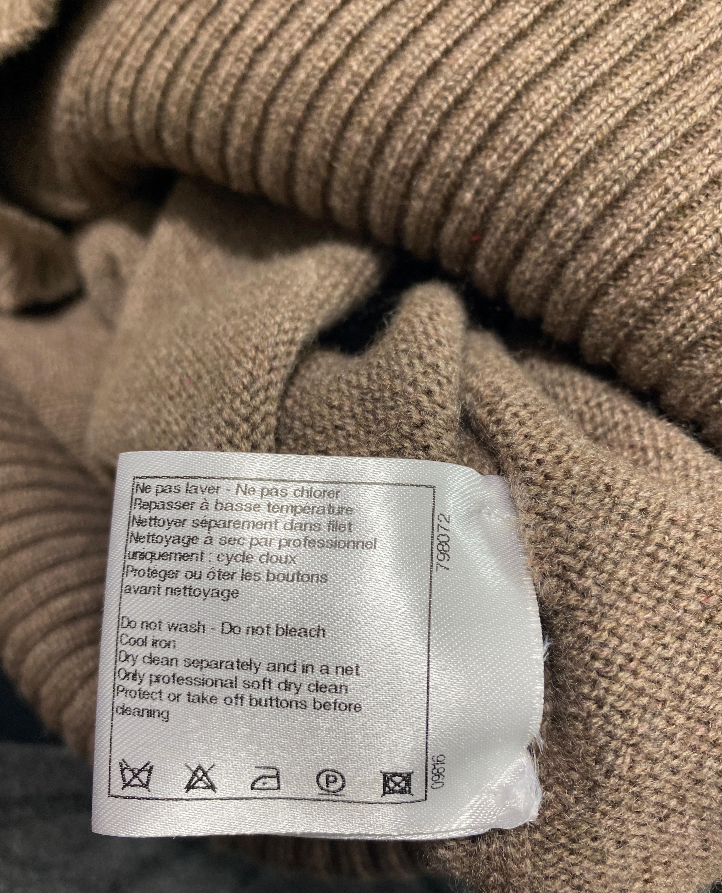 Chanel Fall 2011 Interlocking CC Cashmere Dress-Size 46 For Sale 8