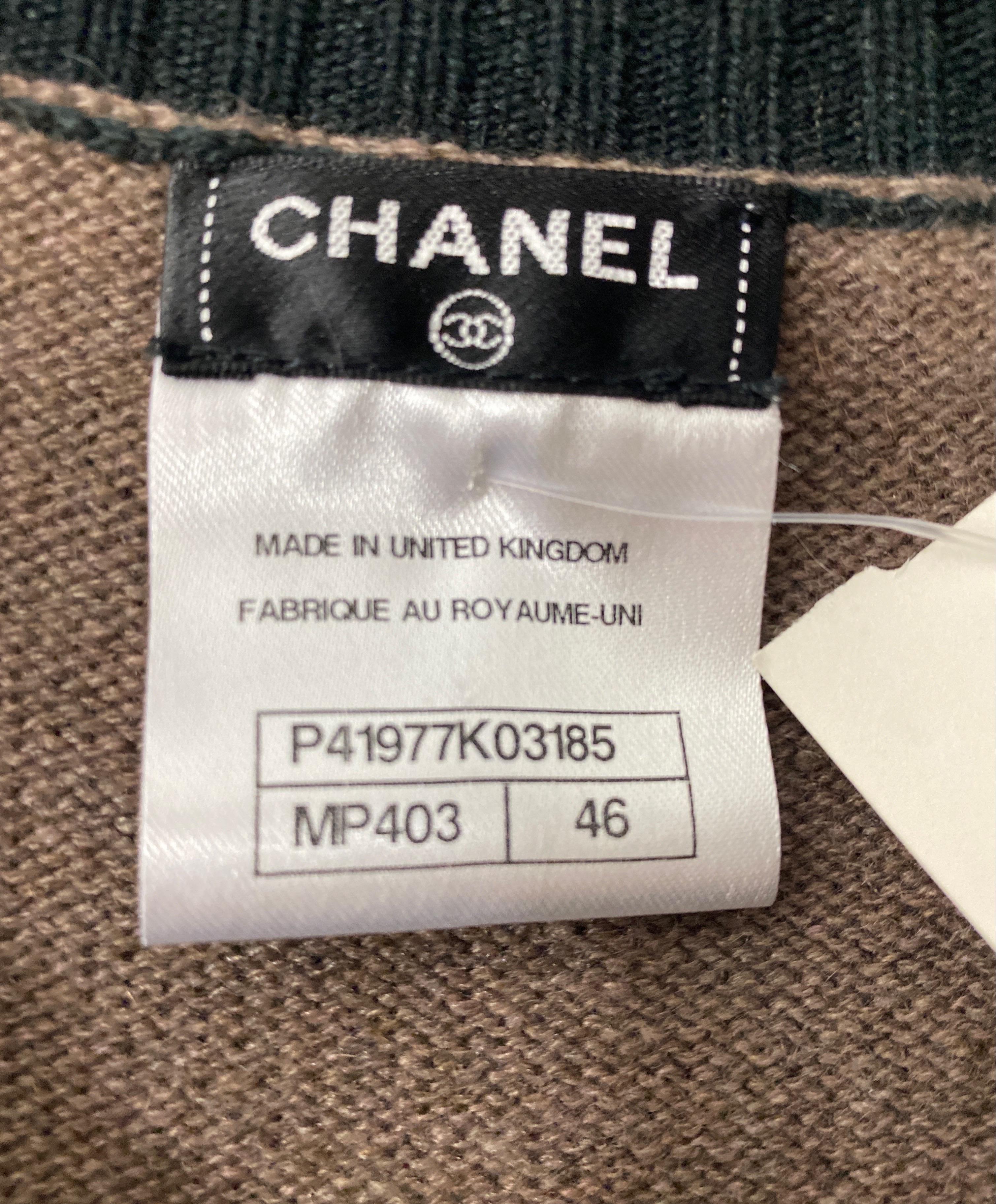 Chanel Herbst 2011 Ineinandergreifendes CC Kaschmirkleid-Größe 46 im Angebot 11