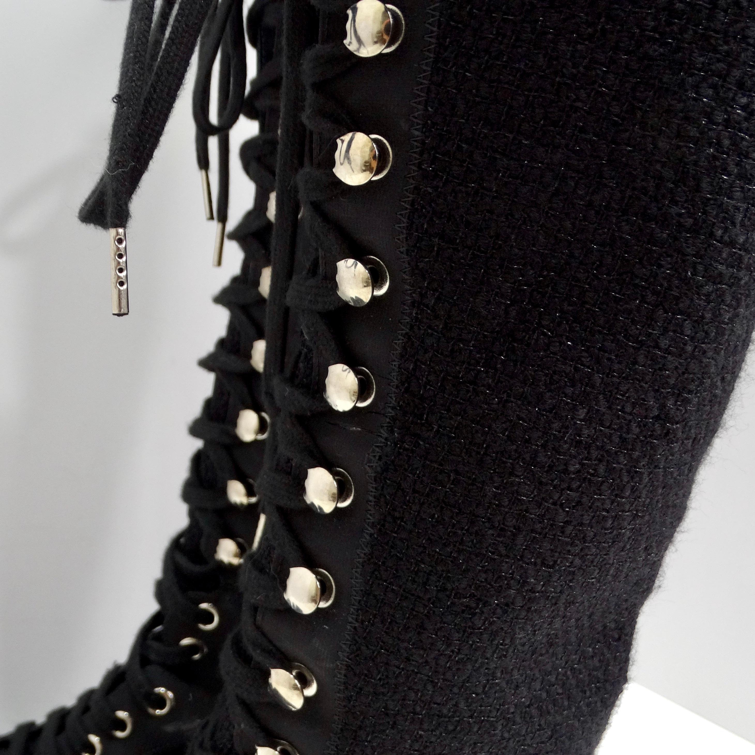 Chanel Fall 2014 Patent Calfskin Tweed Sneaker Boot (bottes de baskets en tweed) en vente 10