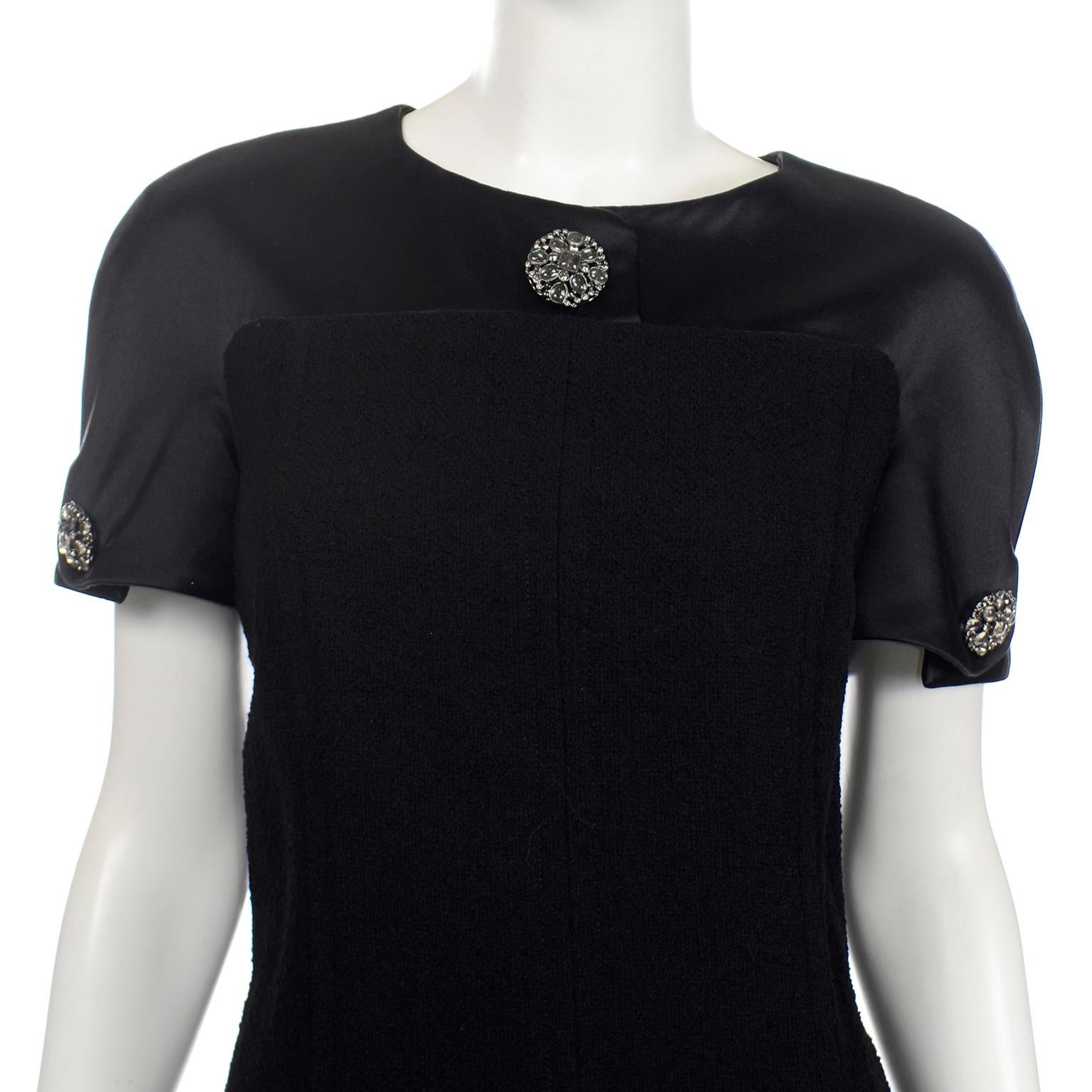Chanel Fall 2015 Black Wool Boucle and Silk Short Sleeve Dress W Gripoix Buttons In Excellent Condition For Sale In Portland, OR