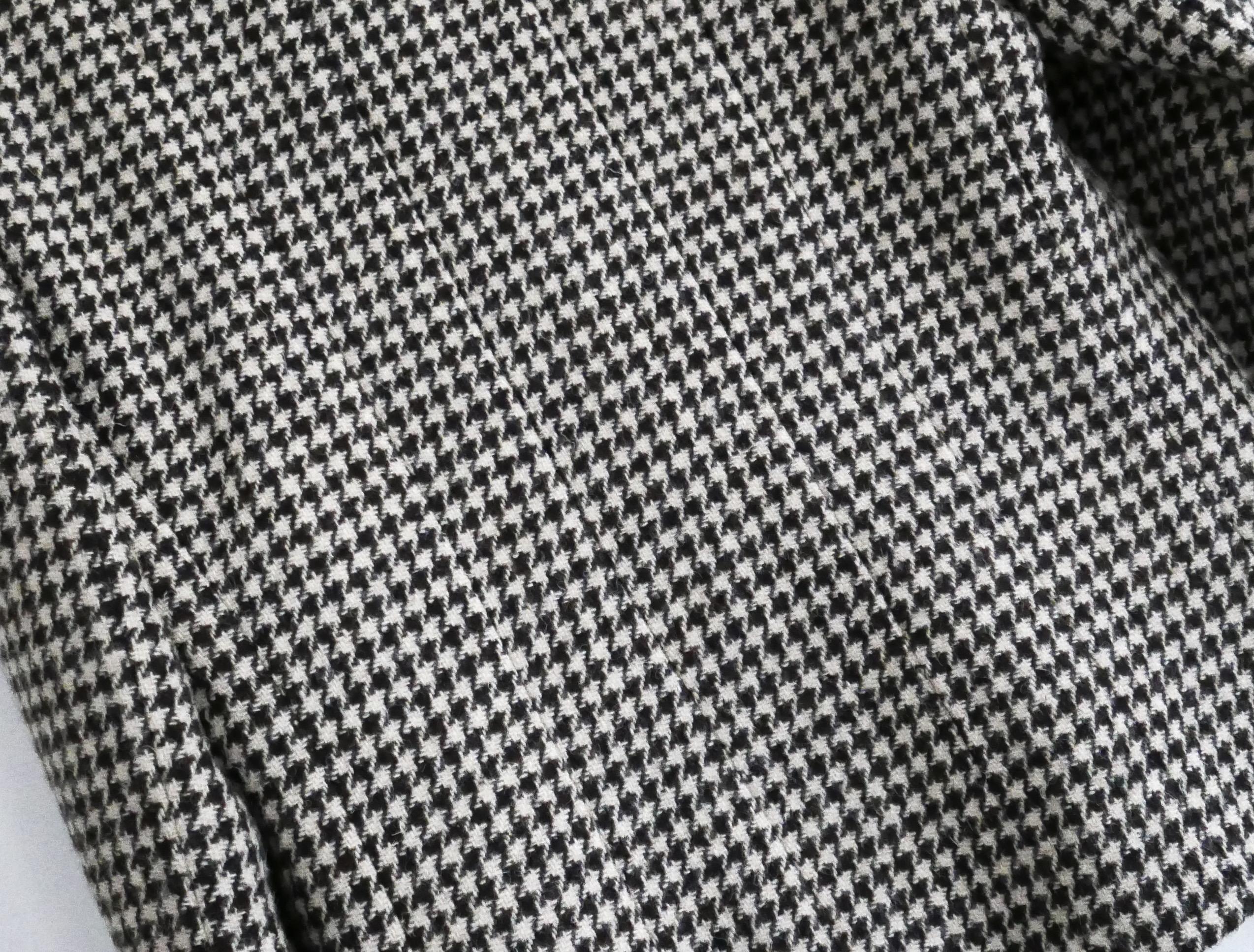 Chanel Fall 2015 Houndstooth Fantasy Tweed Jacket  For Sale 1