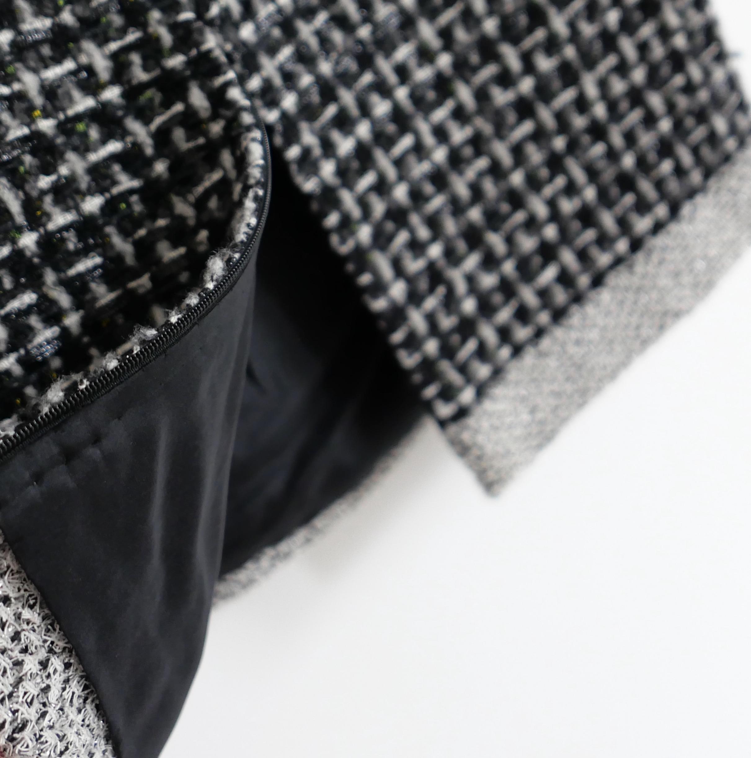 Chanel automne 2017 Jupe crayon en tweed fantaisie chunky Neuf - En vente à London, GB