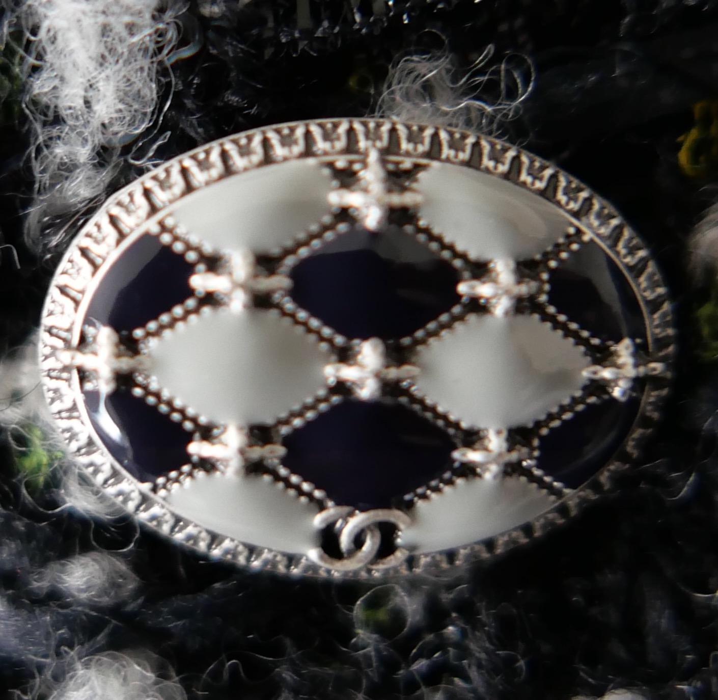 Chanel automne 2017 Jupe crayon en tweed fantaisie chunky Pour femmes en vente