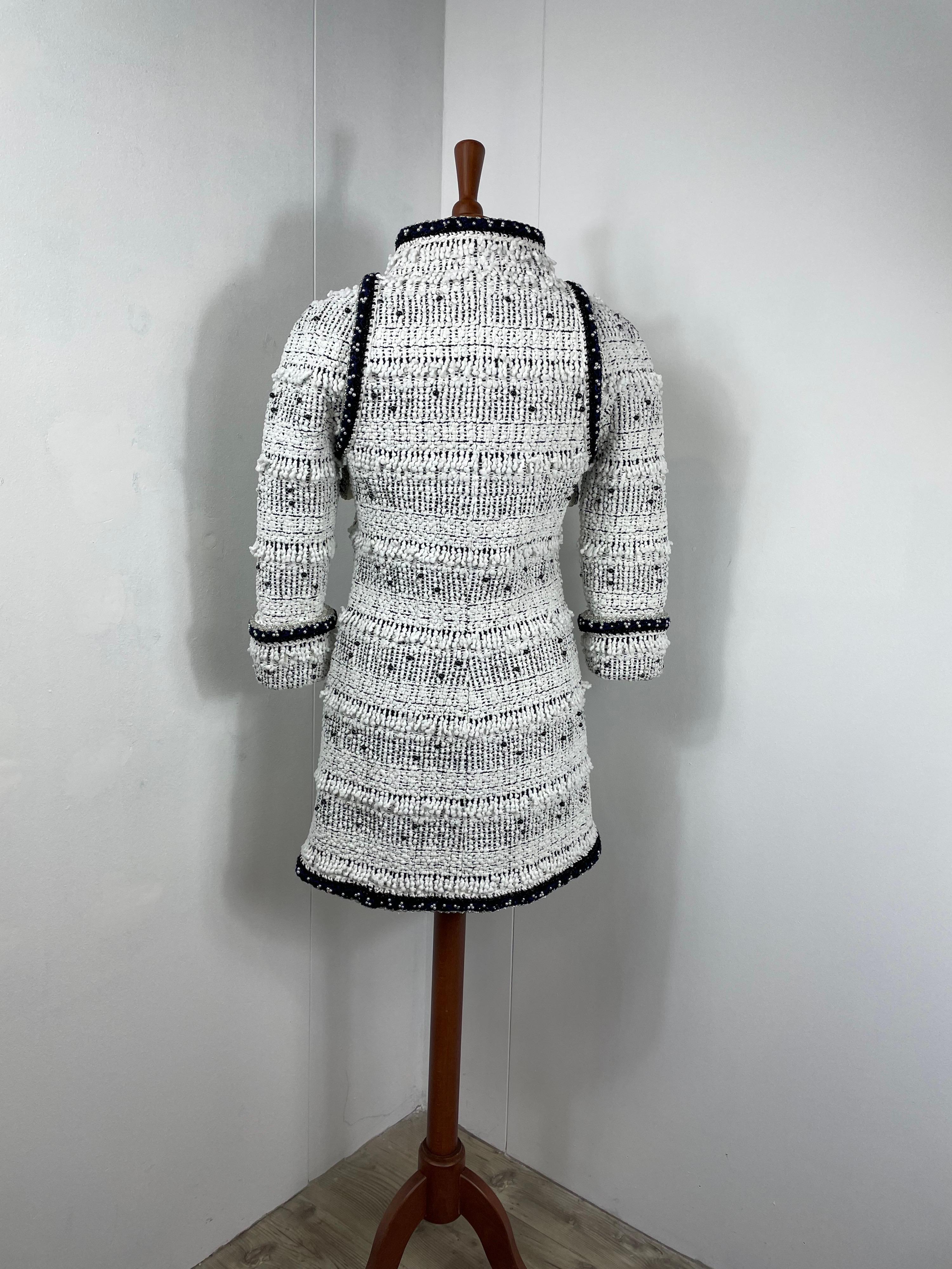 Women's Chanel Fall 2017 tweed Coat
