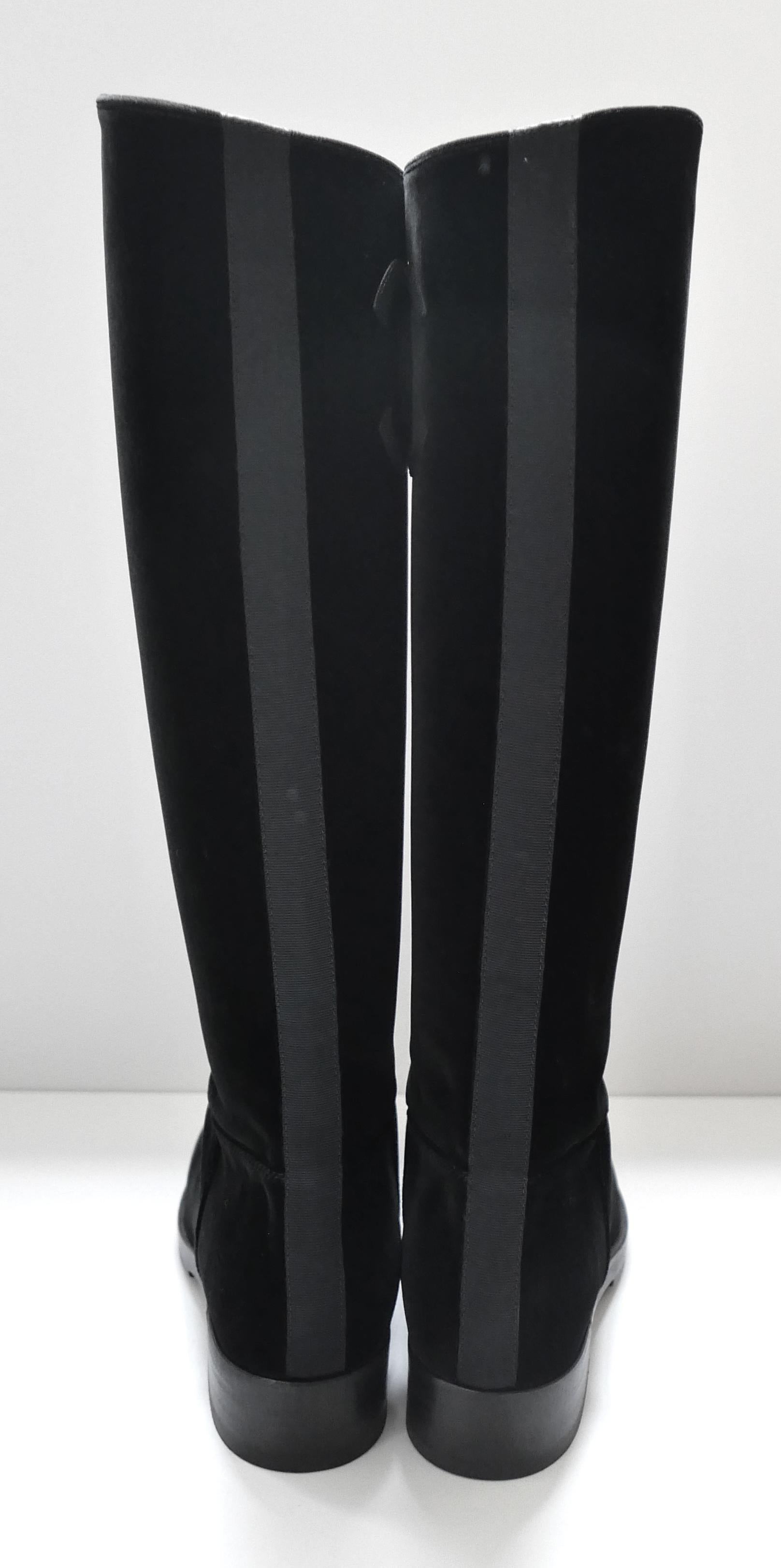 Chanel - Automne 2018 - Bottes cavalières en velours CC Pour femmes en vente