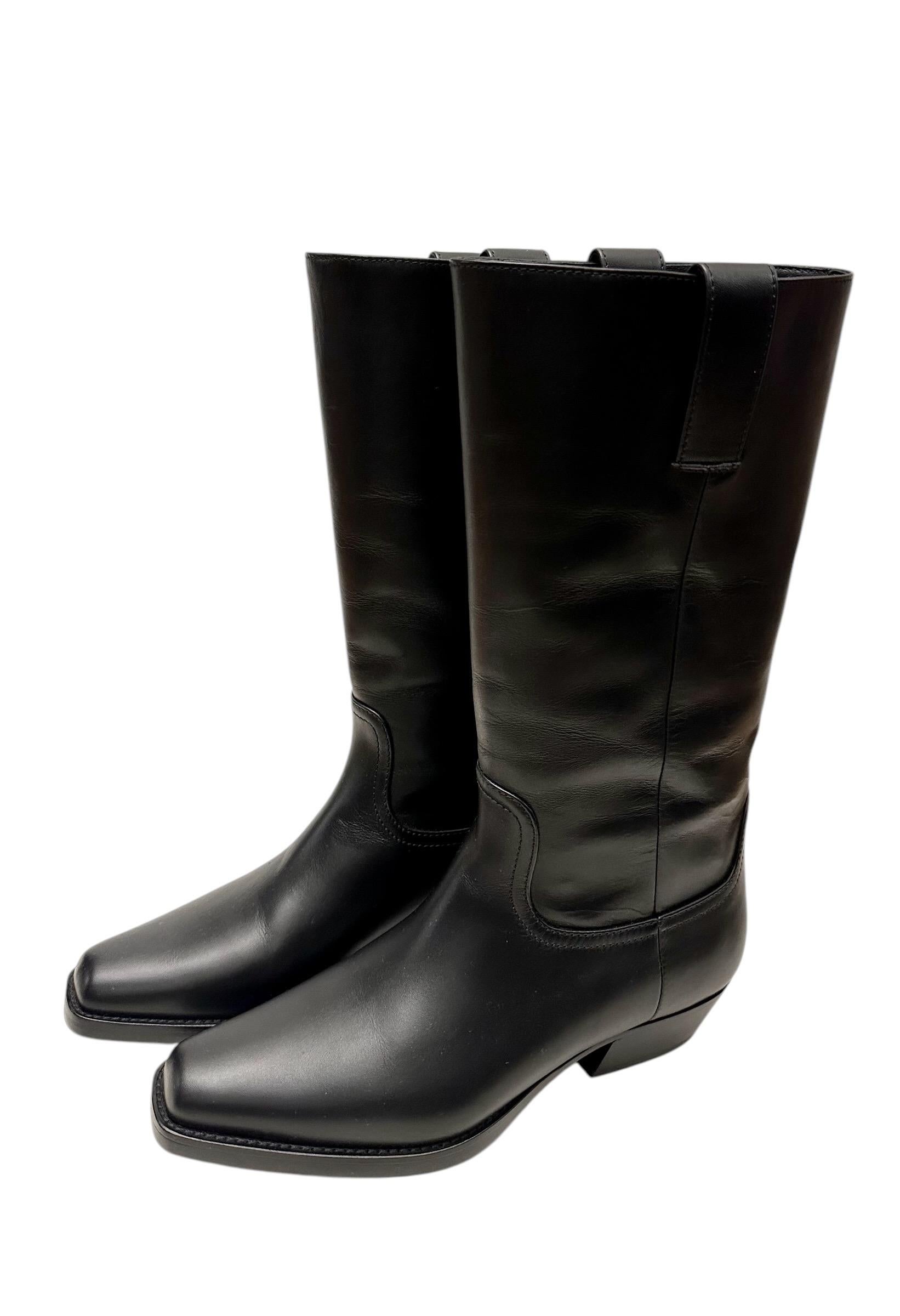 Stivali da cowboy neri Chanel Autunno 2022 Couture CC in vendita 5
