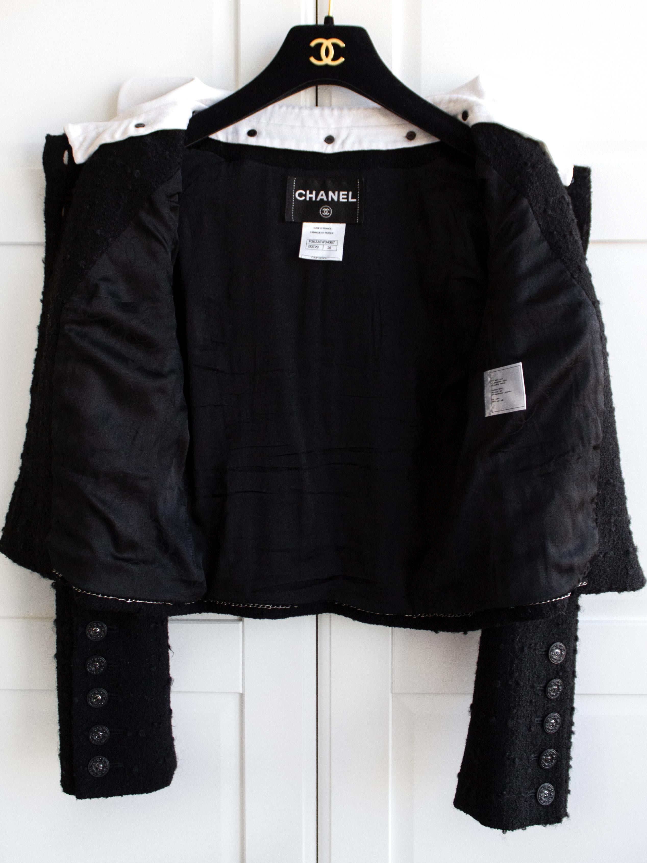 Chanel automne/hiver 2009 - Tailleur jupe Claudine en tweed noir et blanc avec col 09A 5