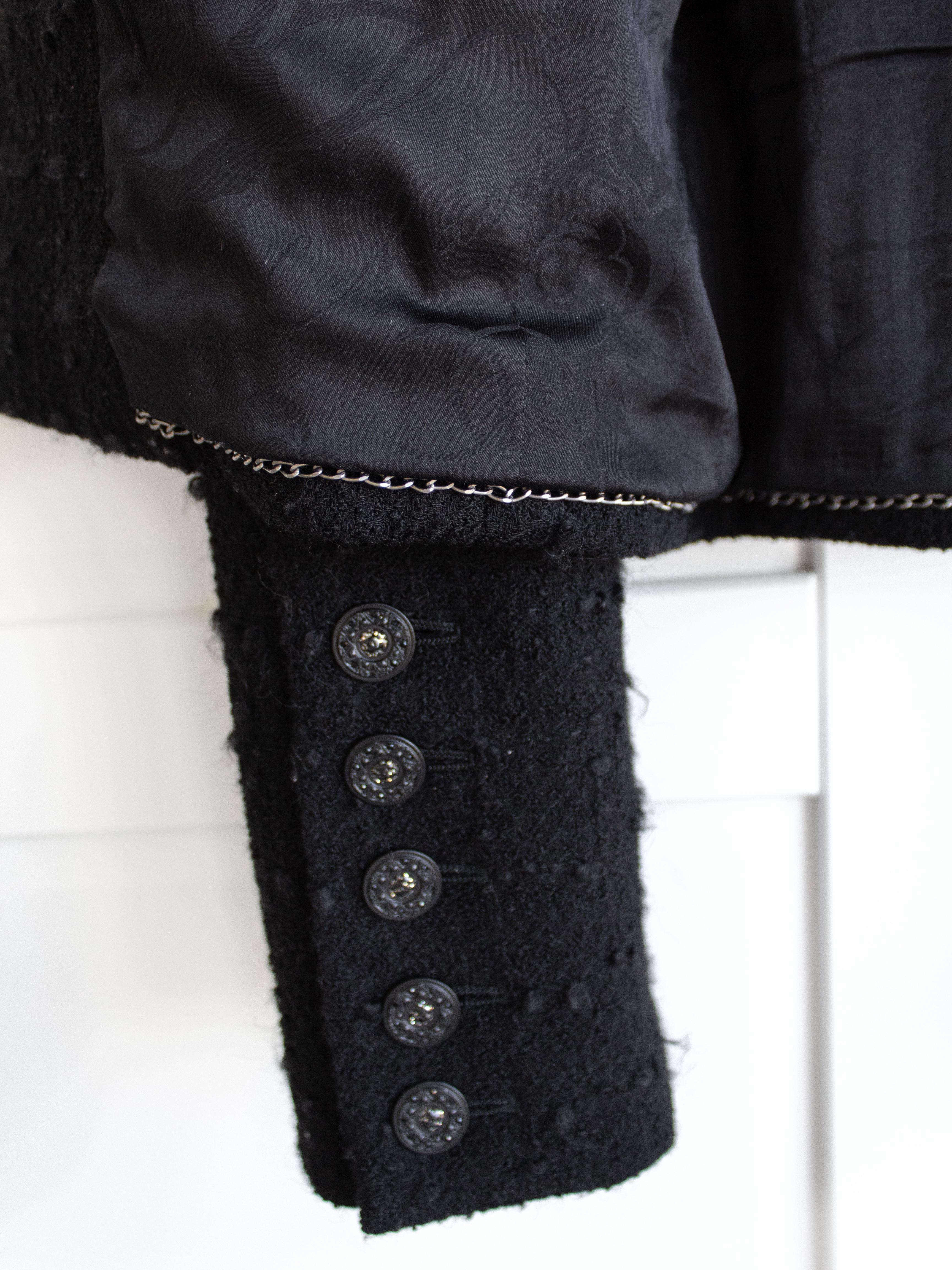 Chanel automne/hiver 2009 - Tailleur jupe Claudine en tweed noir et blanc avec col 09A 7