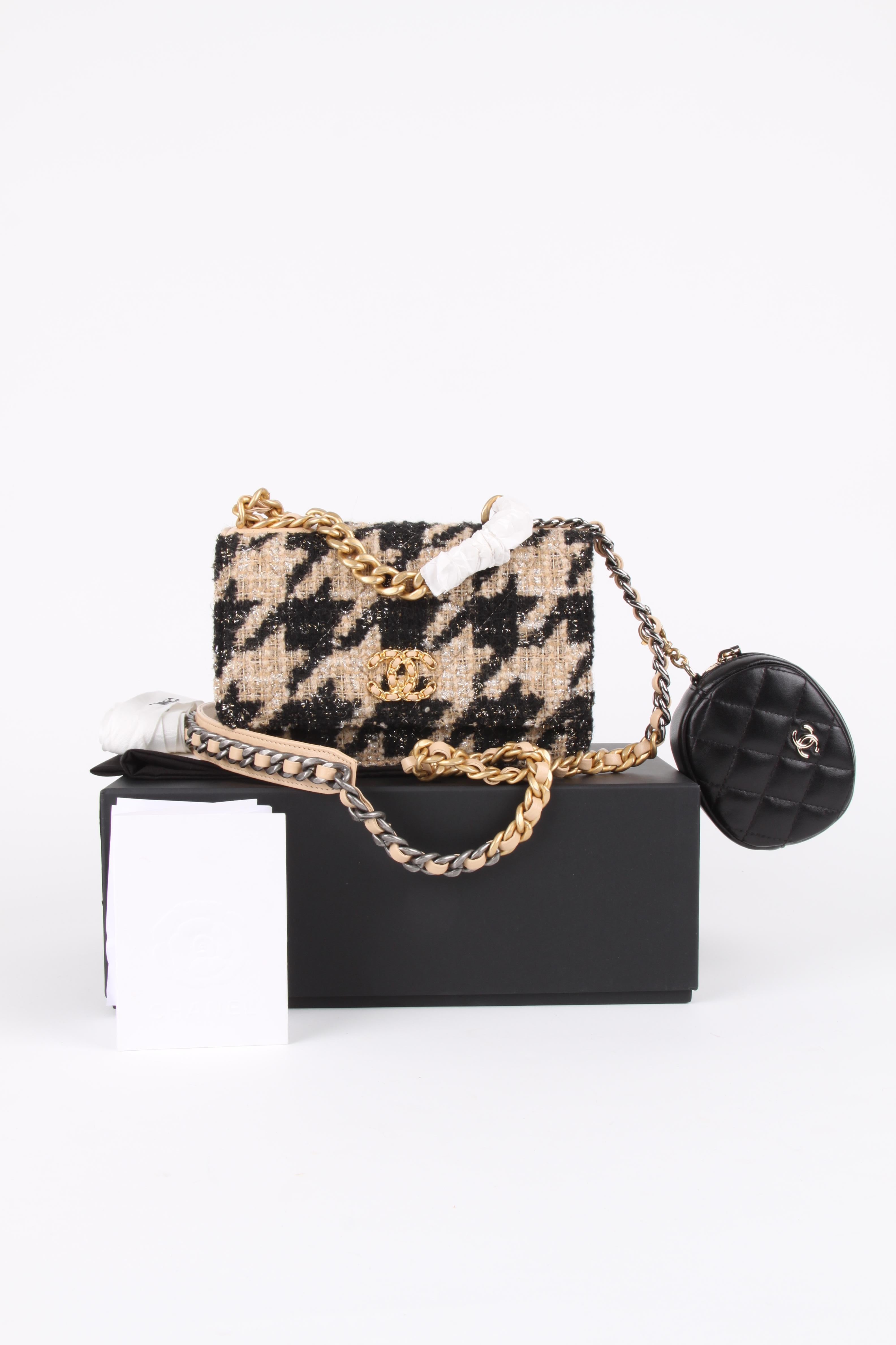 Chanel Fall/Winter 2019/2020 tweed black brown houndstooth mini flap  6