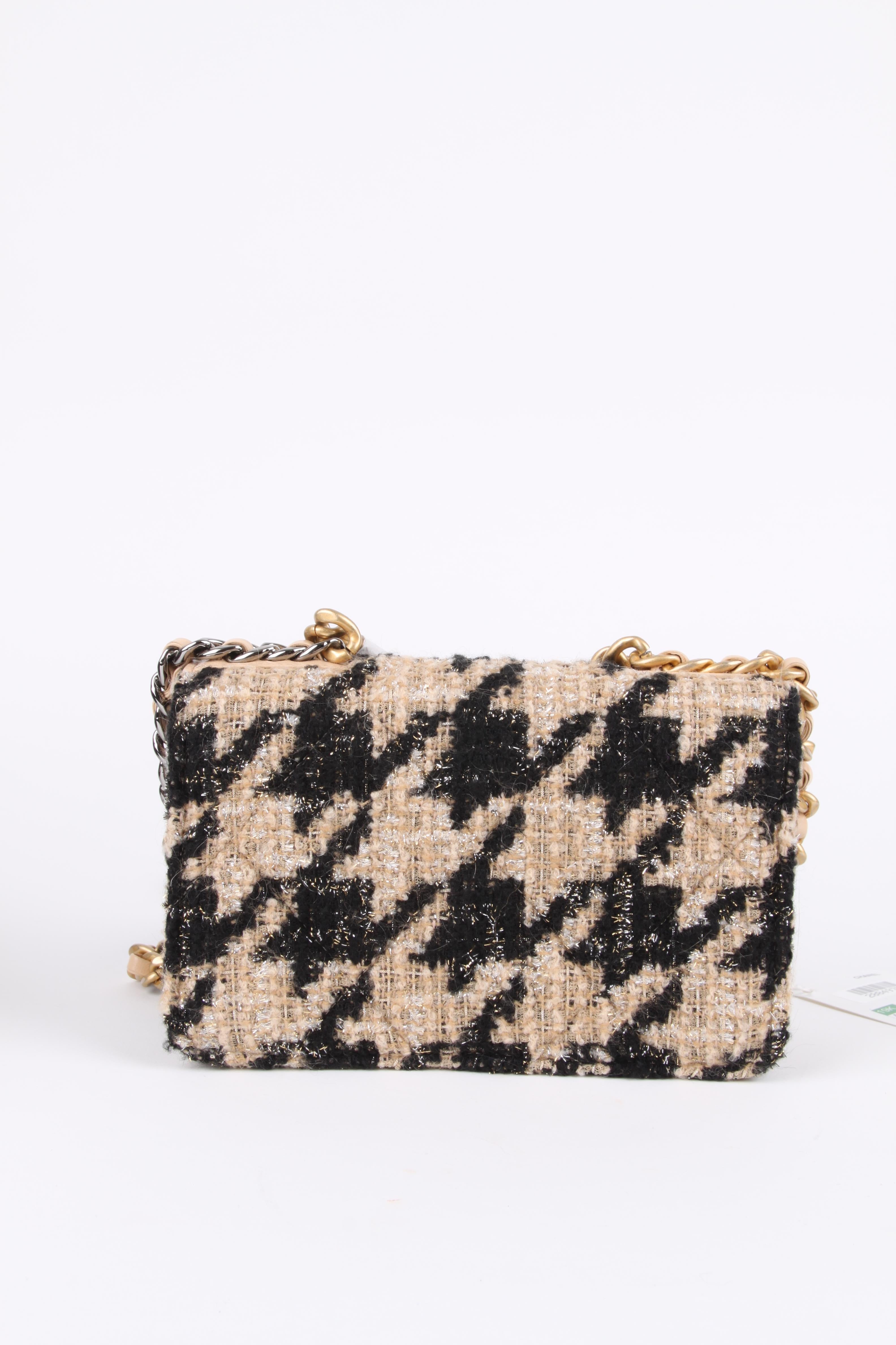 chanel houndstooth tweed bag