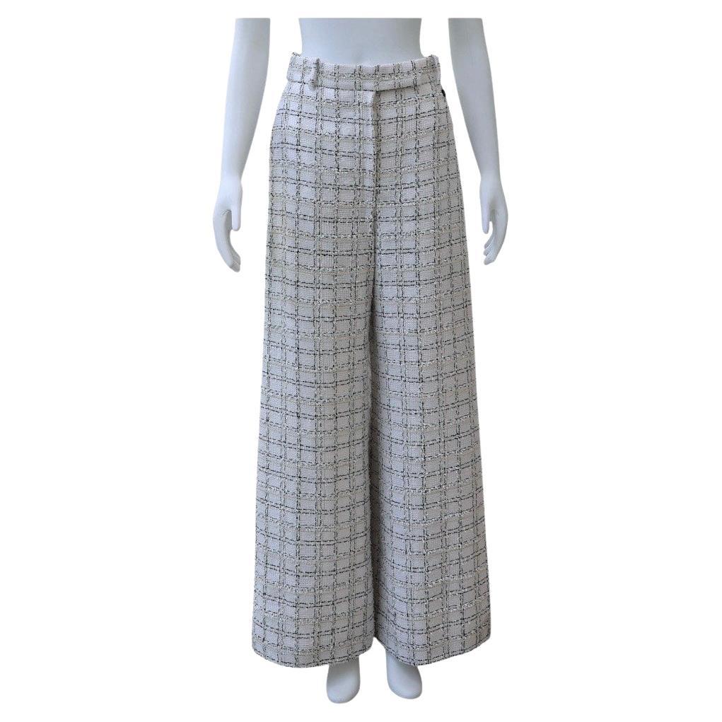 CHANEL Fall/Winter 2020 Lurex Tweed Trousers - White & Black For Sale
