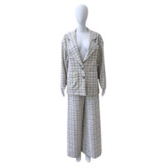 CHANEL Fall/Winter 2020B Oversized Lurex Tweed Jacket – White & Black