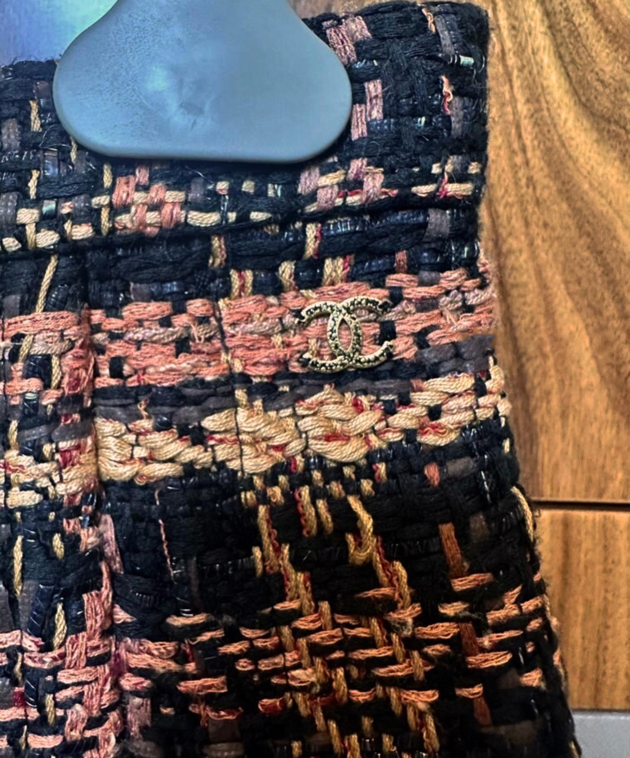 Chanel Famous Paris / Greece Black Lesage Tweed Skirt 5
