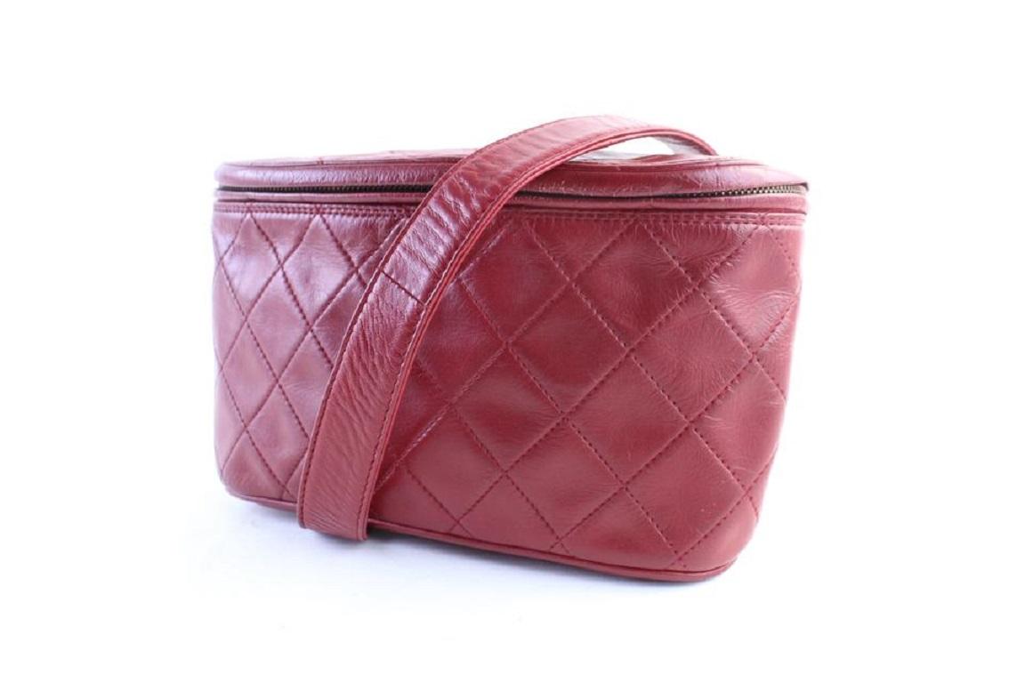 Chanel Fanny Pack Waist Pouch 1cr0703 Red Quilted Leather Cross Body Bag In Good Condition For Sale In Dix hills, NY