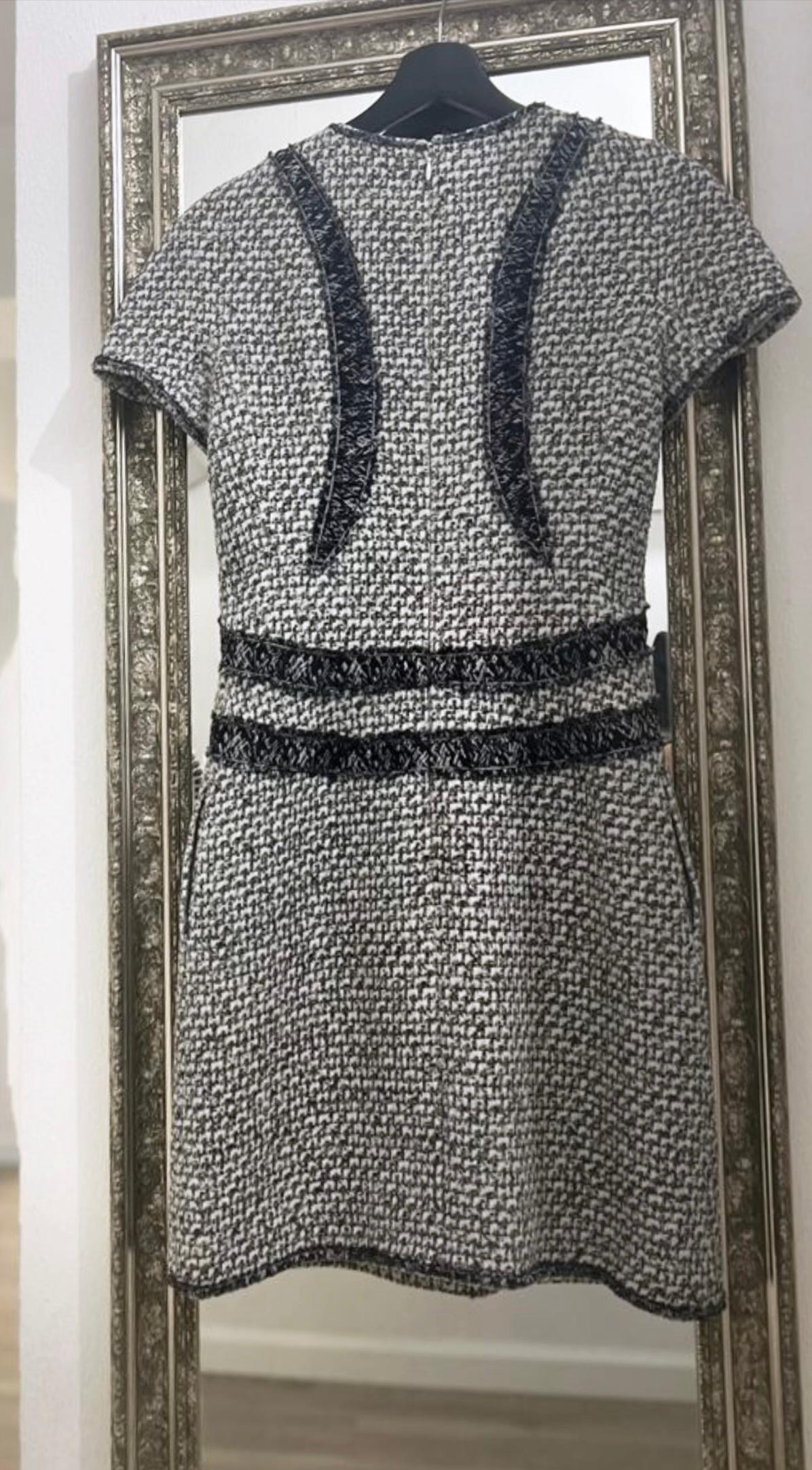 Chanel Fantasy Tweed Cocktail Dress For Sale 1